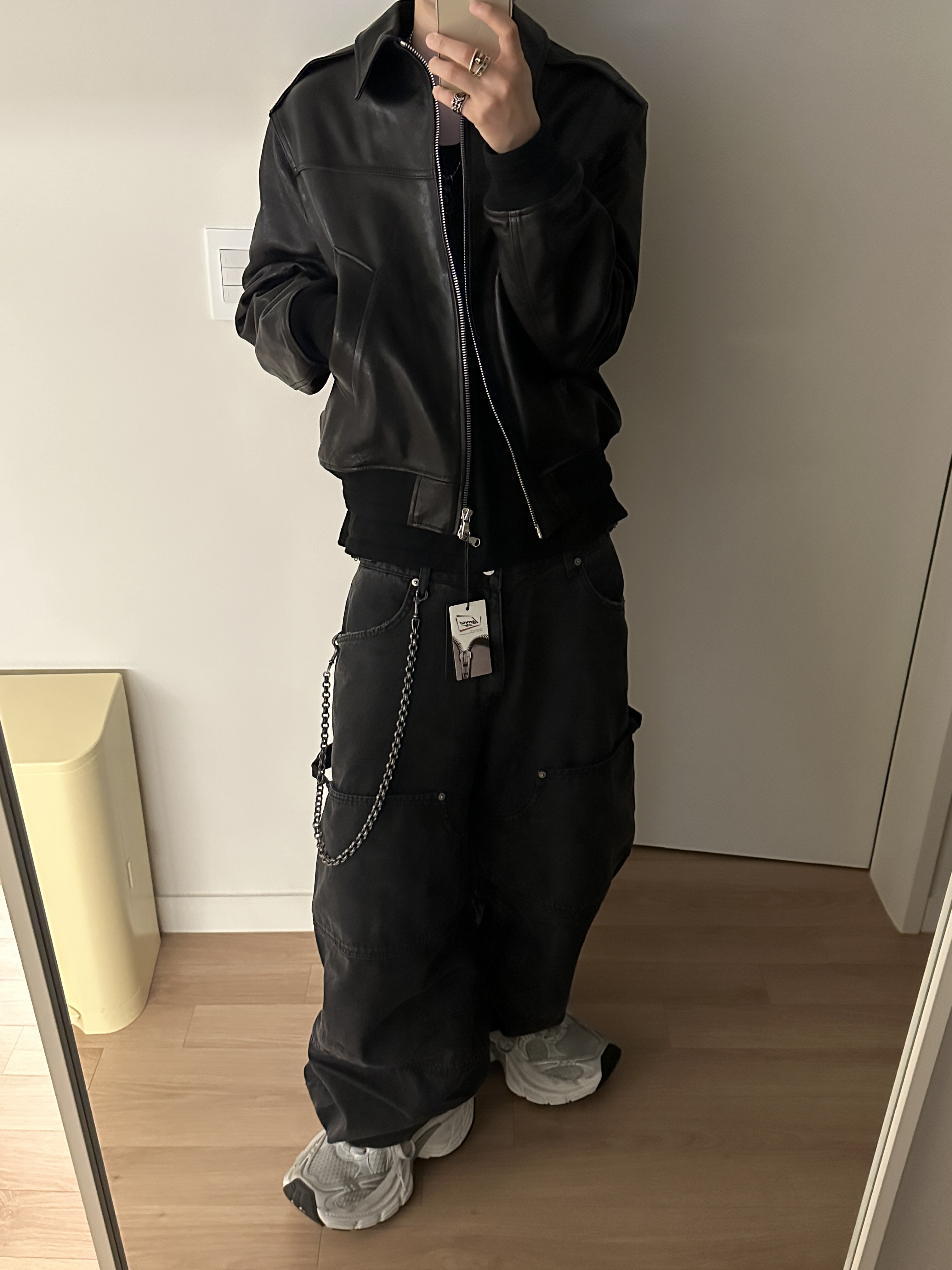 Nonnod Double knee cover pants Vintage black 착용 스타일 - 4