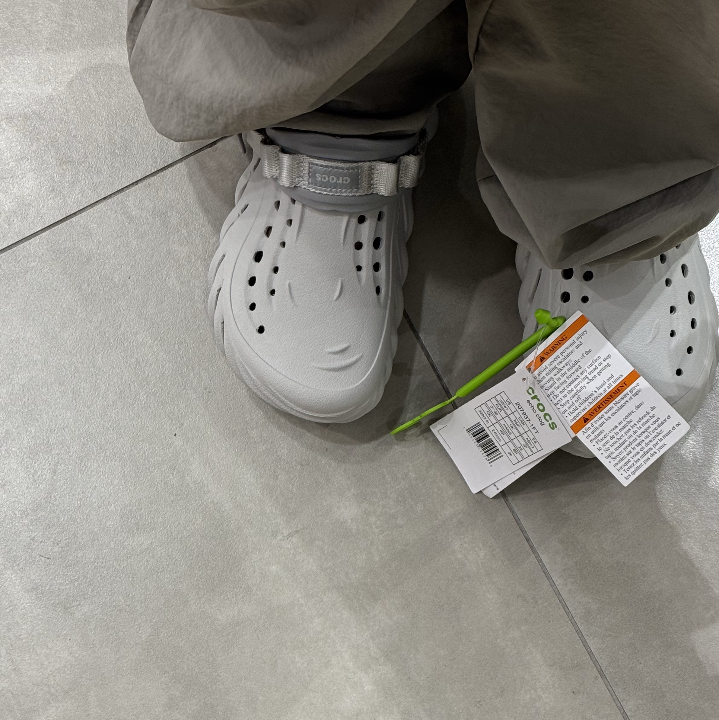 Crocs Echo Clog Atmosphere 착용 스타일