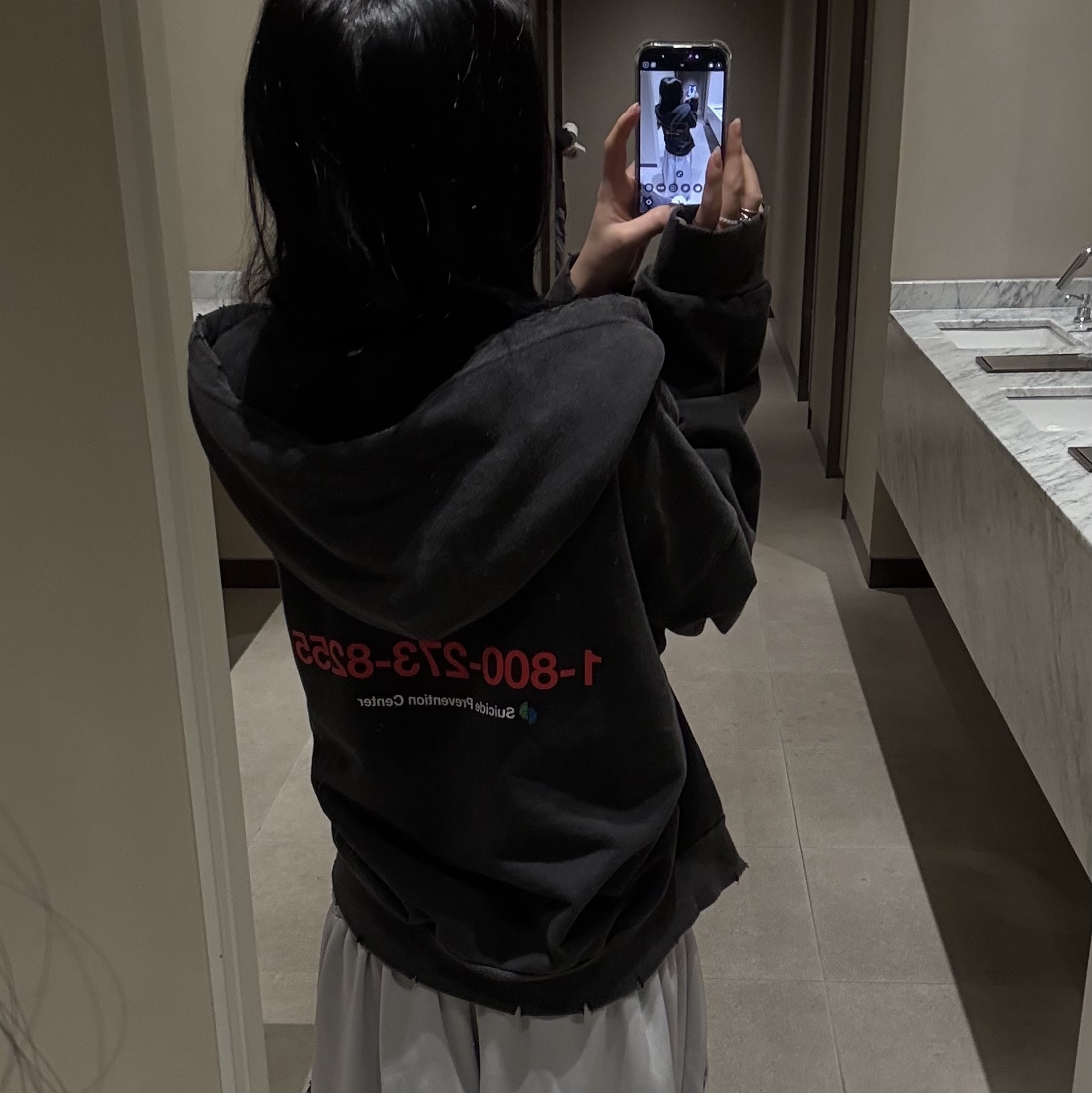 Project G/R SPC Cropped Distressed Zip Hoodie Washed Black 착용 스타일 - 1