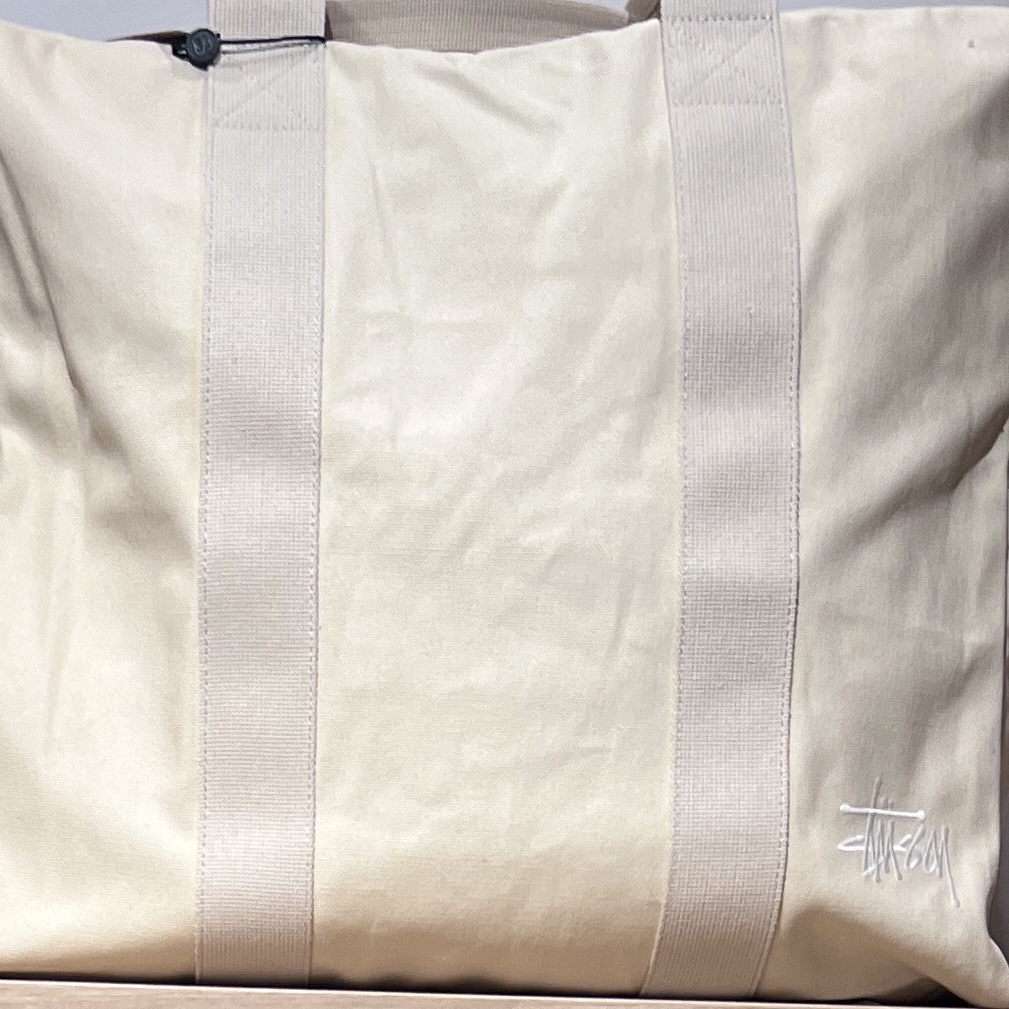 Stussy Canvas Flight Bag Natural 착용 스타일
