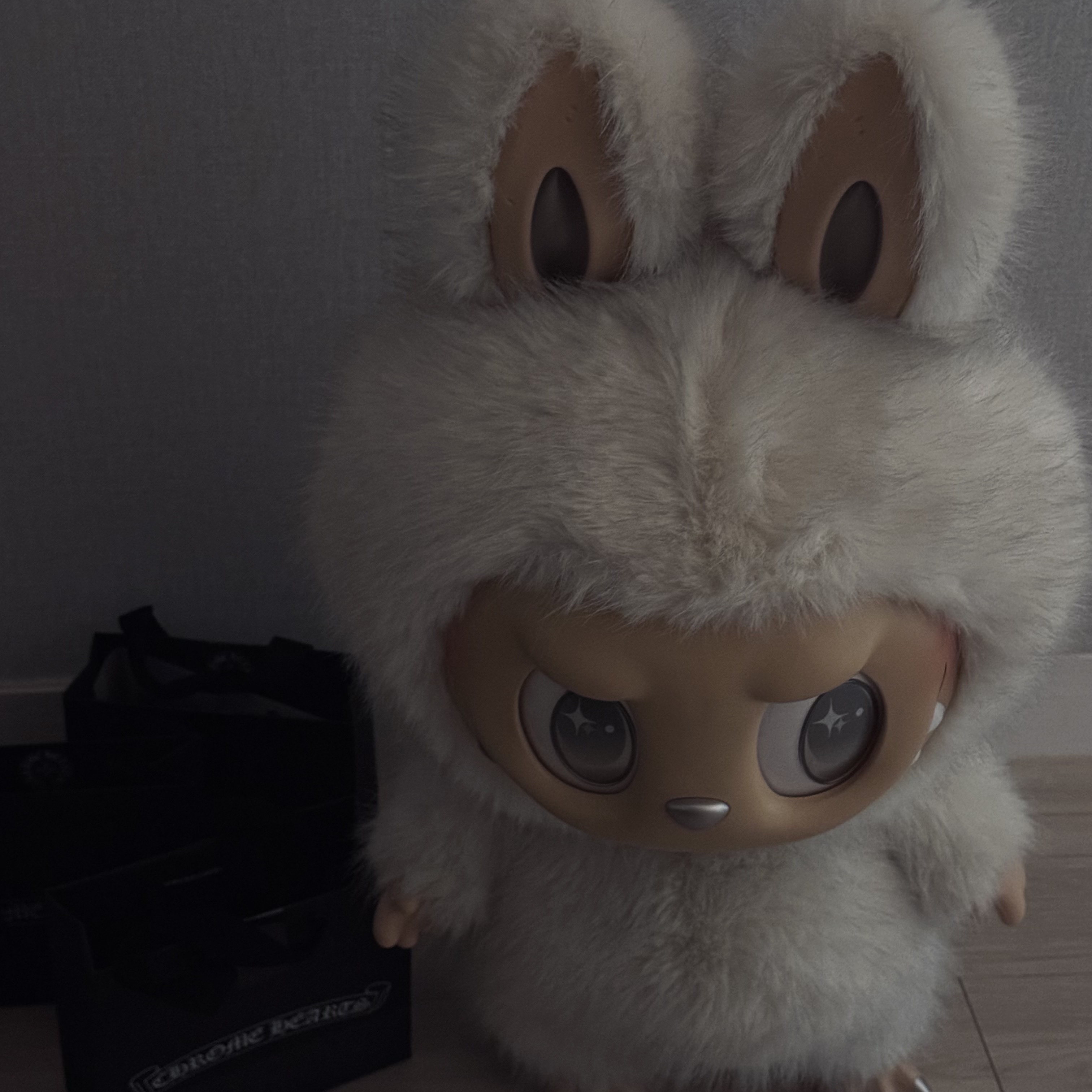 Pop Mart The Monsters Zimomo Angel In Clouds Vinyl Face Doll 착용 스타일 - 2