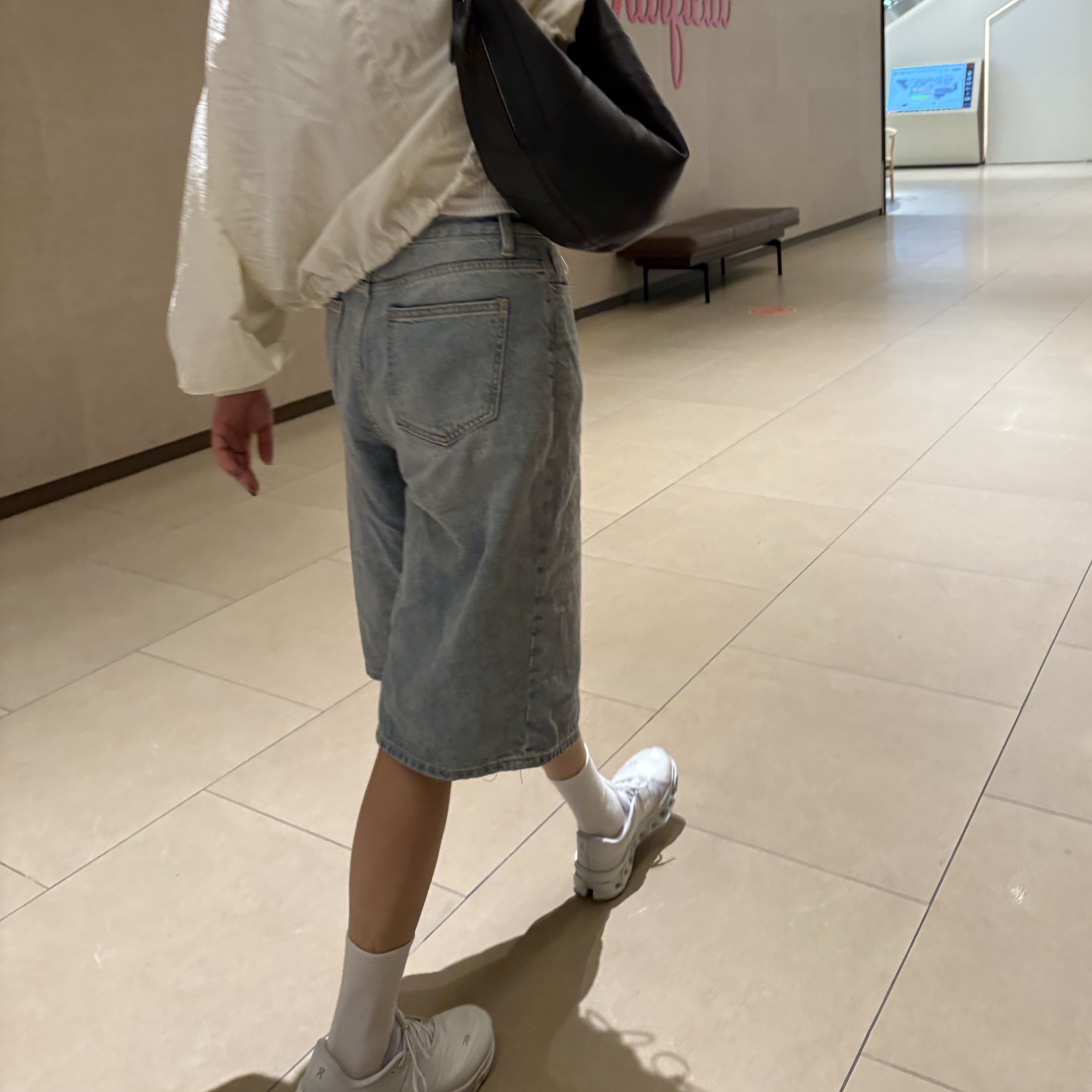 (W) On Running x Post Archive Faction (Paf) Cloudmonster 2 Vapor Frost, Lemaire Fortune Croissant Bag Soft Grained Leather Dark Chocolate 착용 스타일