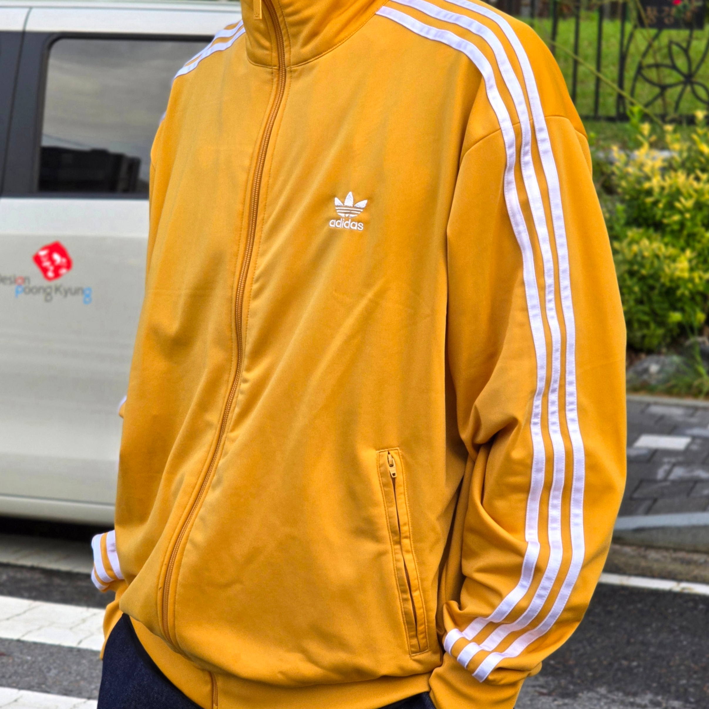Adidas Adicolor Classic Firebird Track Top Preloved Yellow - KR Sizing 착용 스타일 - 1