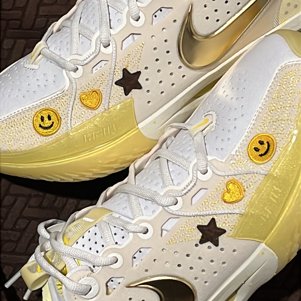 Nike G.T. Cut 3 EP Pale Ivory Sail 착용 스타일 - 2