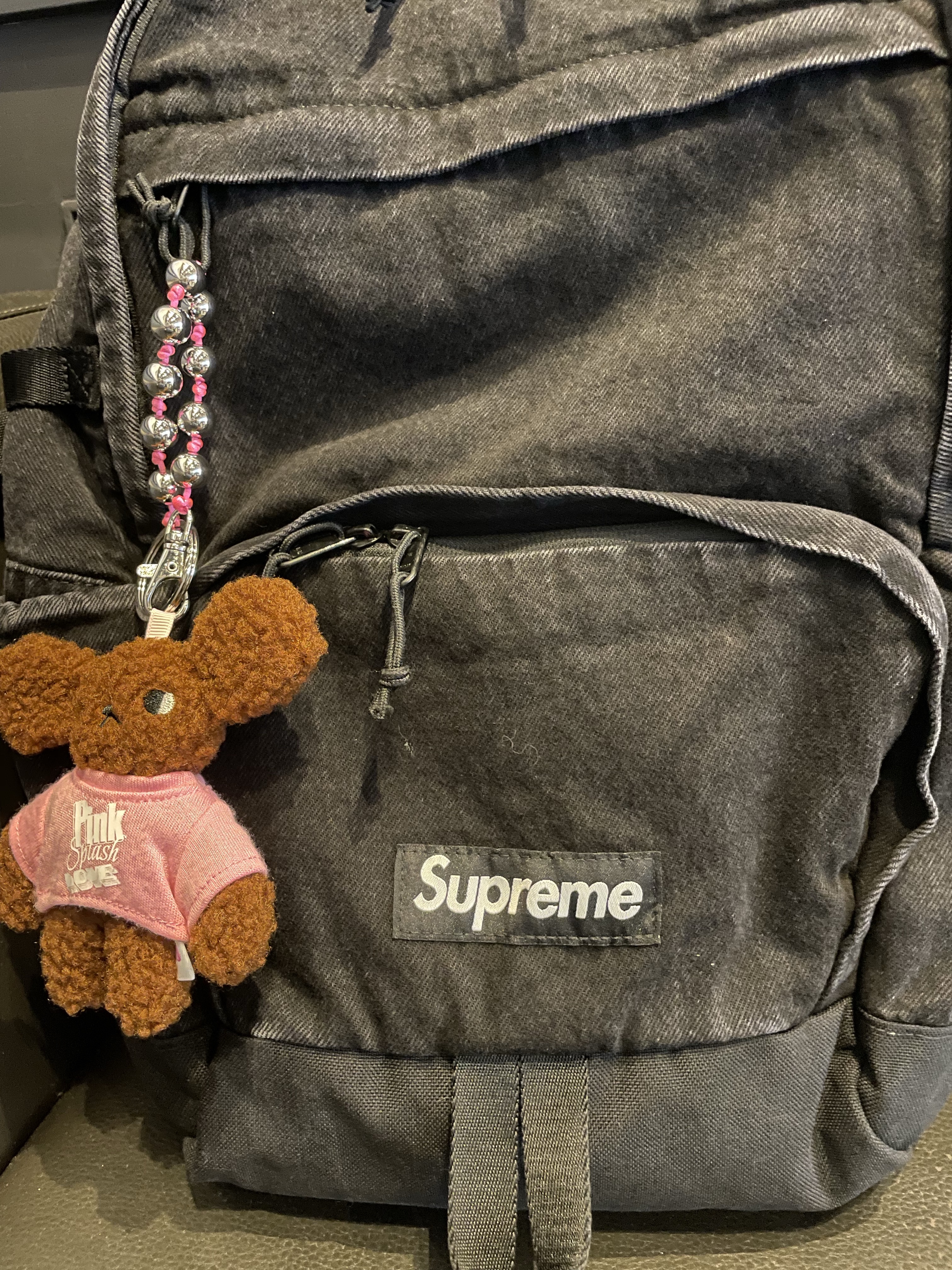 Supreme Denim Backpack Black - 25FW 착용 스타일 - 2