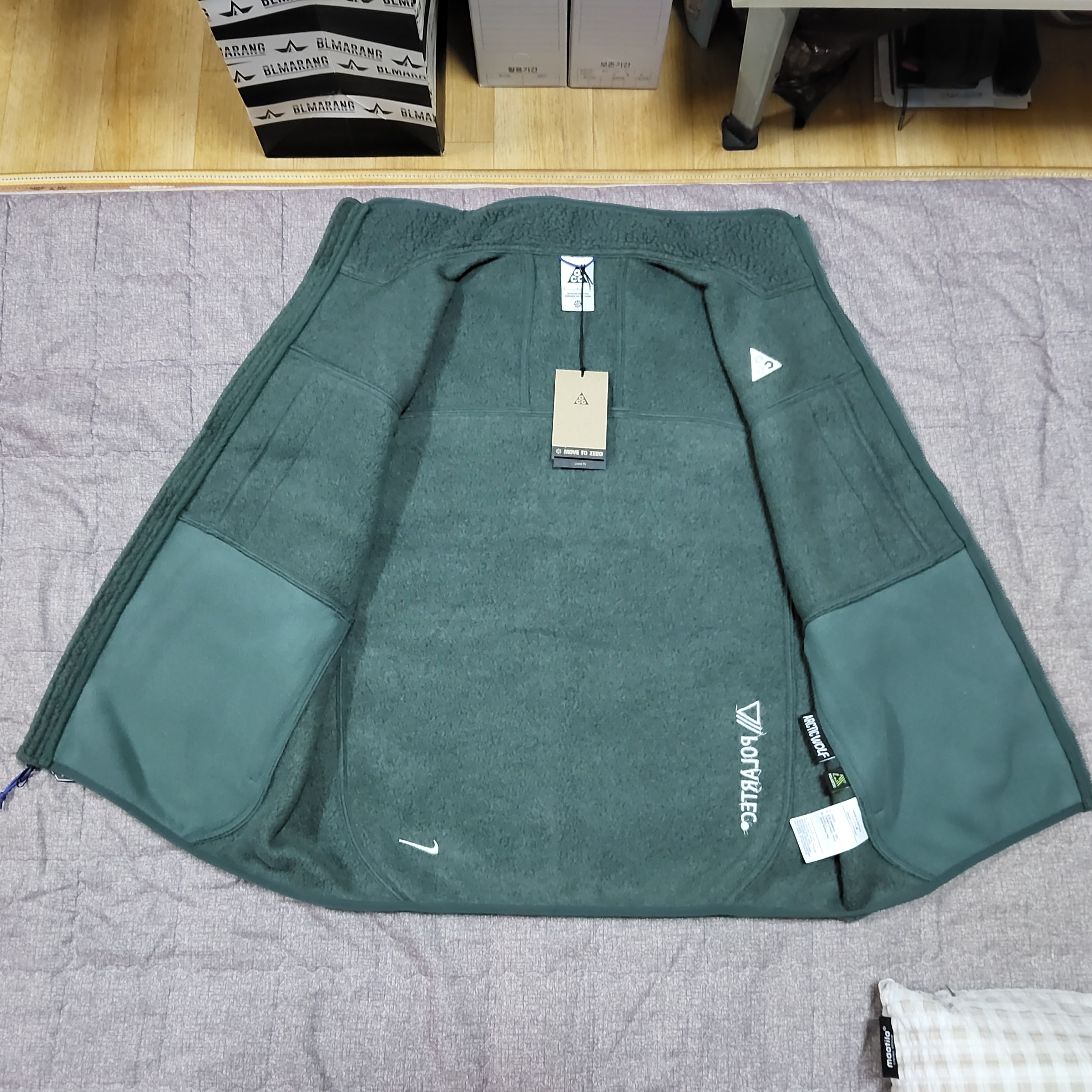 Nike ACG Arctic Wolf Vest Vintage Green - Asia 착용 스타일 - 2