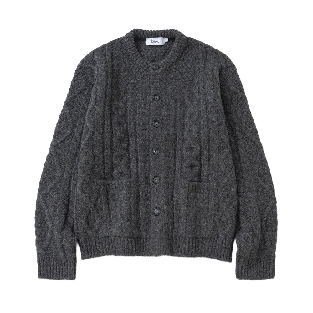 K25AWUCD07CH Knitted Bold Cable Round Knit Cardigan Charcoal