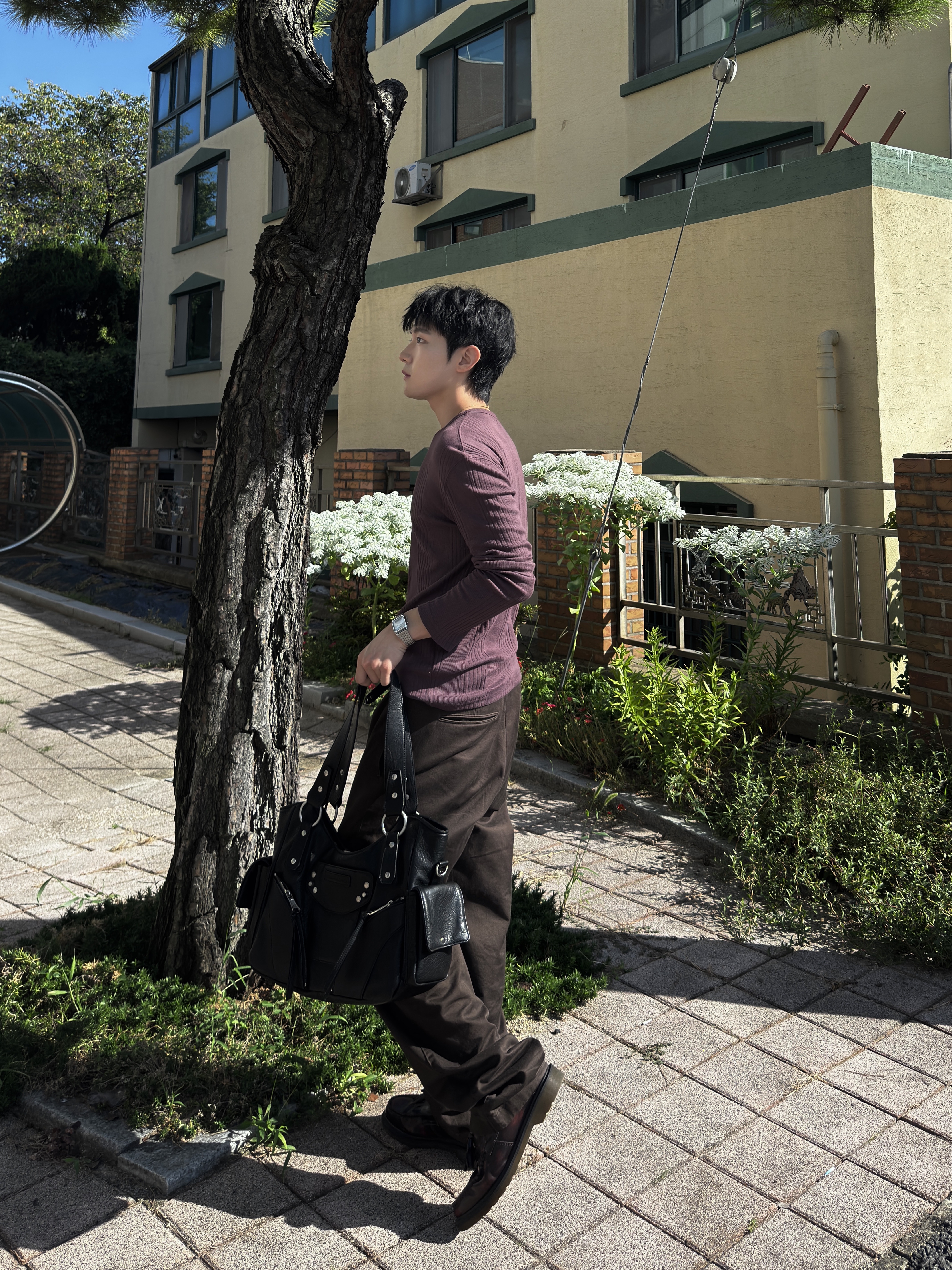Uniqlo U Wide FIt Chino Pants Dark Brown, Millo Archive Utility Keyring Silver 착용 스타일 - 7