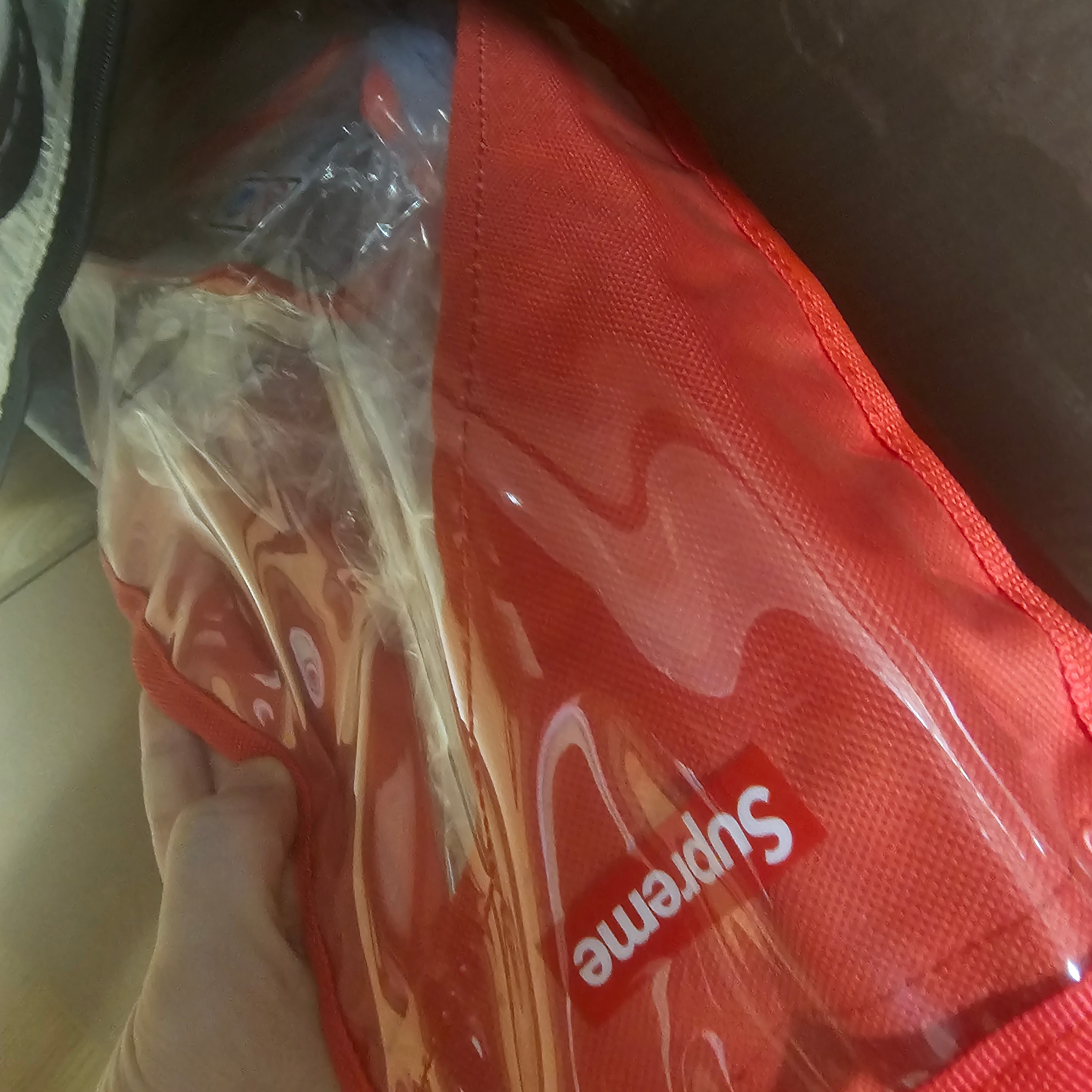 Supreme x Cressi Snorkel Set Red - 19SS 착용 스타일