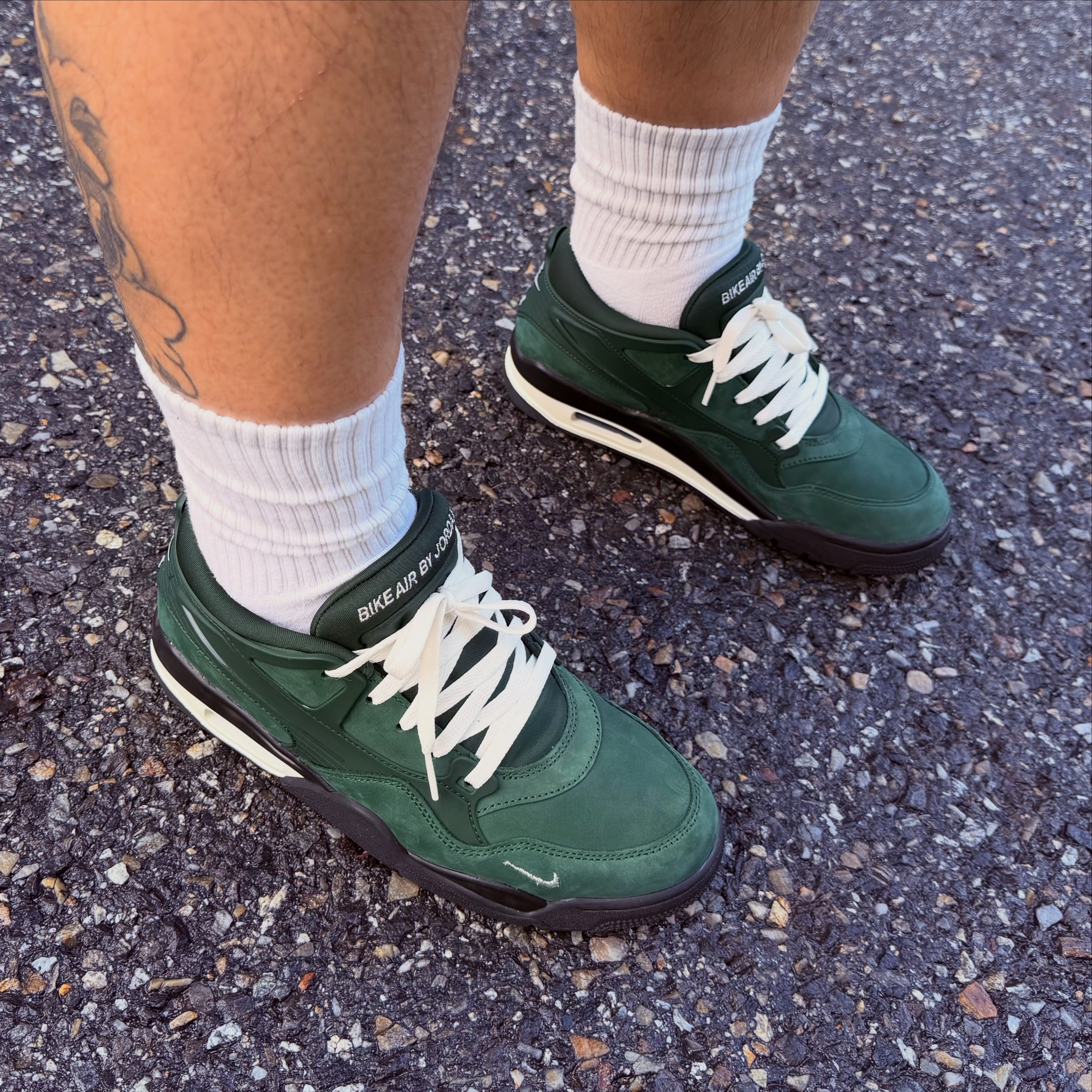 Jordan 4 x Nigel Sylvester RM SP Fence Green 착용 스타일