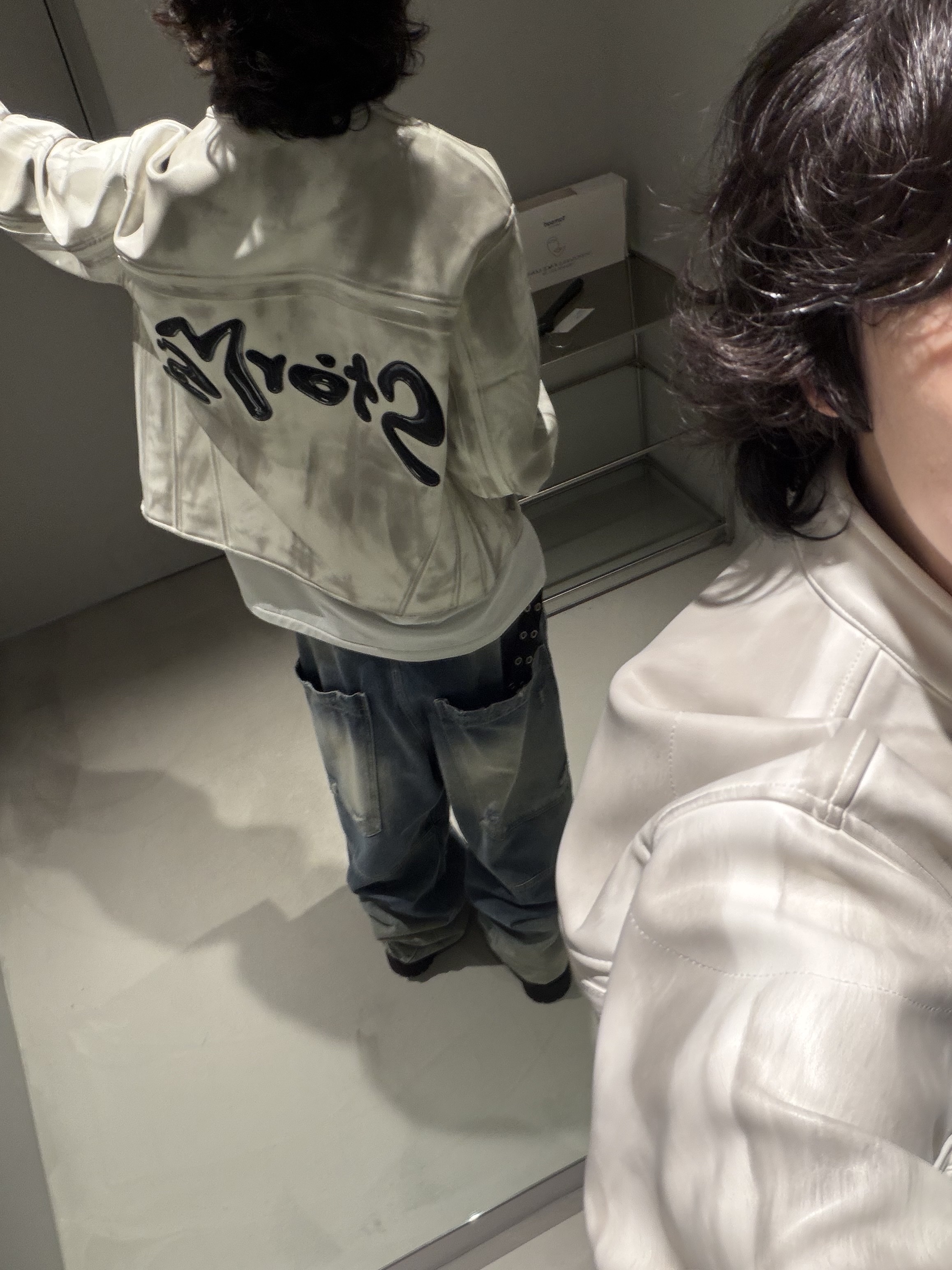 YESEYESEE Wafer Goose Down Jacket Misty Blue, MJD 3D Knee Denim Pants Blue 착용 스타일 - 3