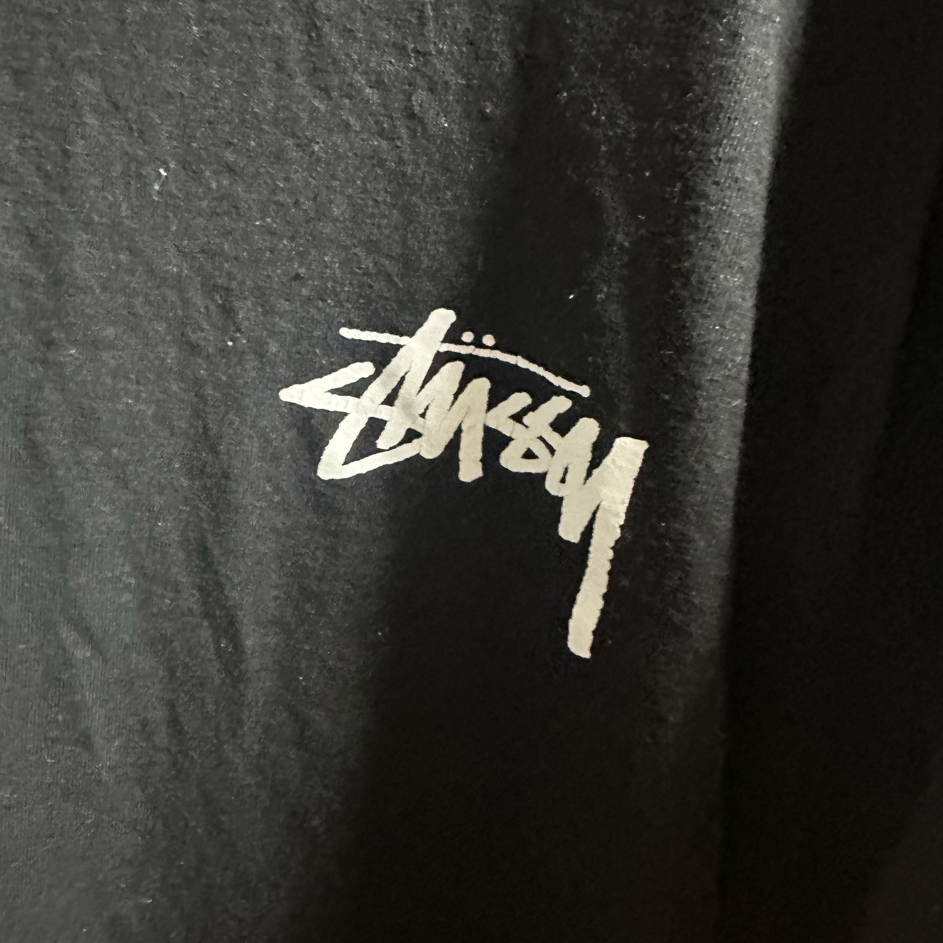 Stussy Stock Seoul T-Shirt White, Stussy Tough Gear T-Shirt Black 착용 스타일 - 3