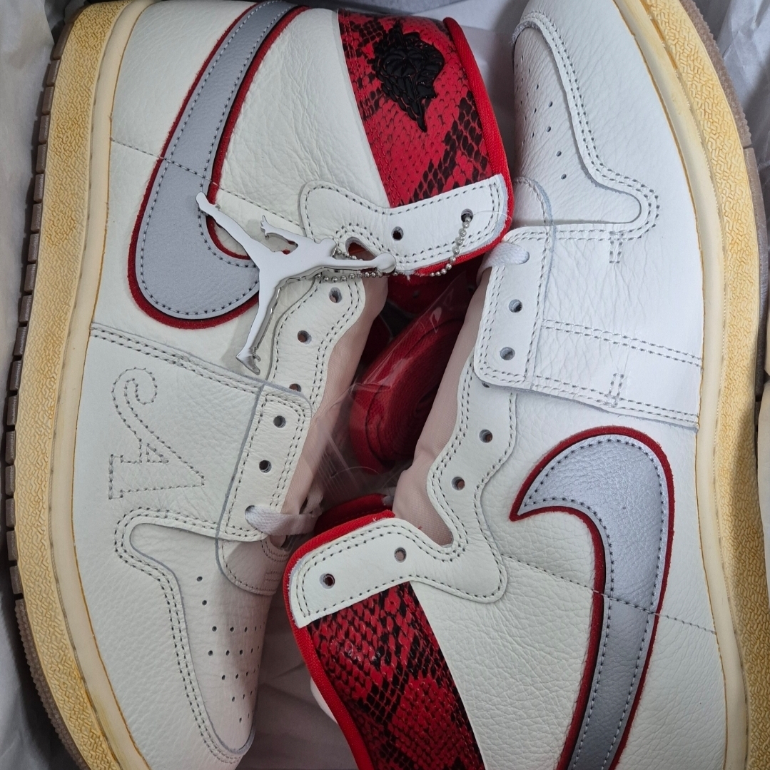 Jordan x Awake NY Air Ship PE SP Sail University Red 착용 스타일 - 2