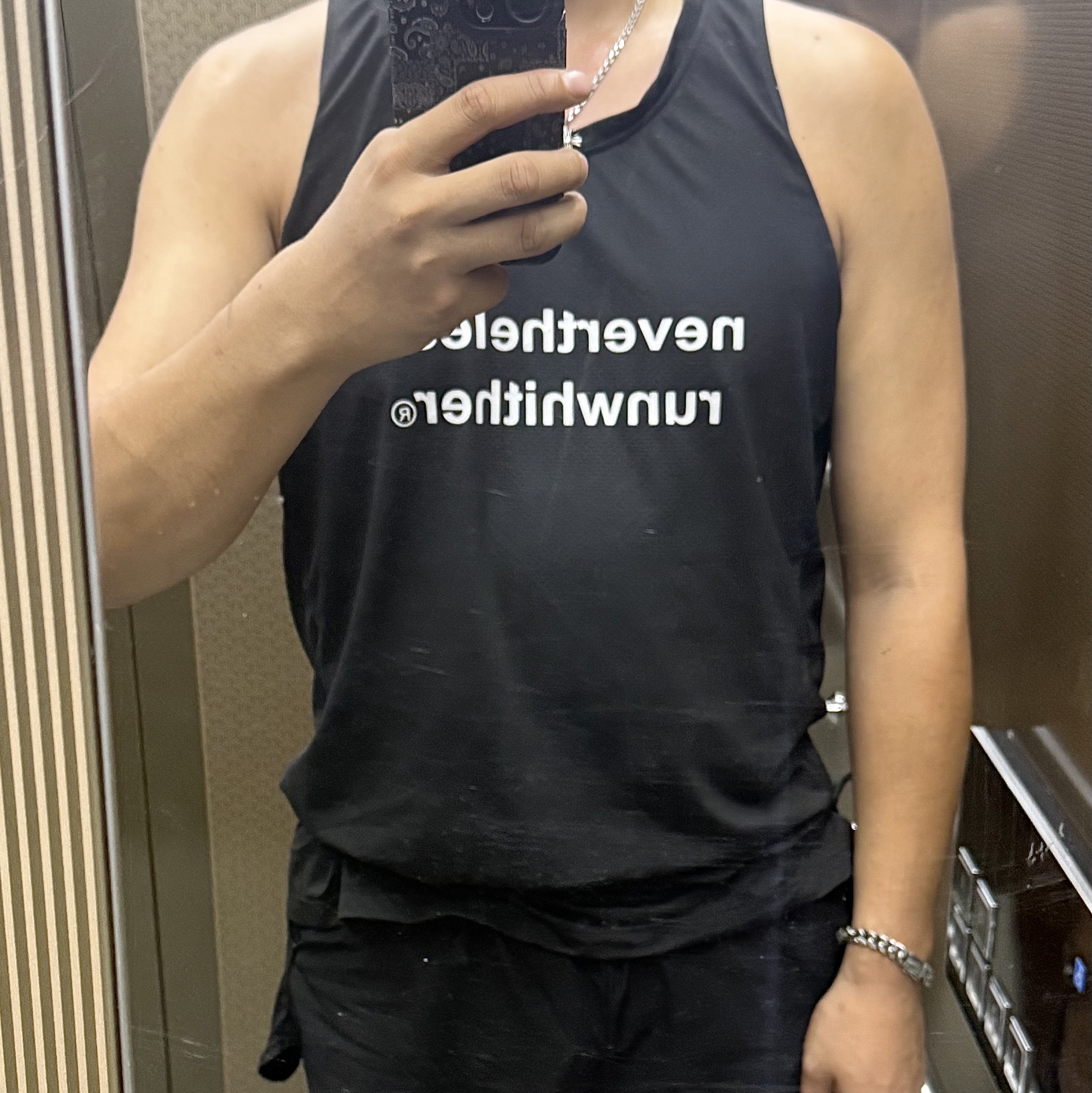 [KREAM 단독] runwhither Racing Singlet Black, [KREAM 단독] runwhither 3inch Shorts Black 착용 스타일 - 2