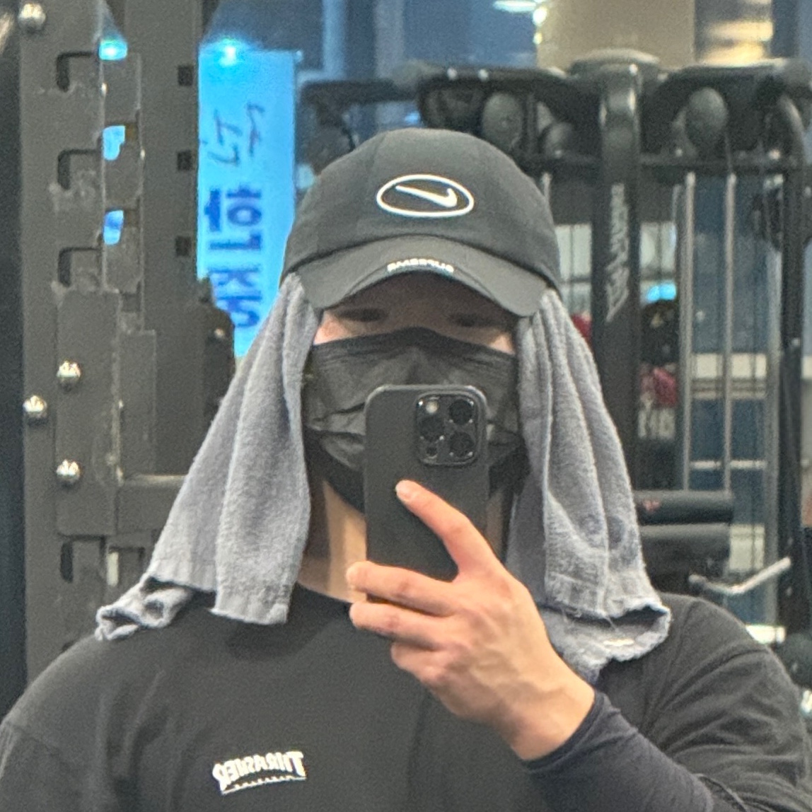 Supreme x Nike Running Hat Black - 25SS 착용 스타일