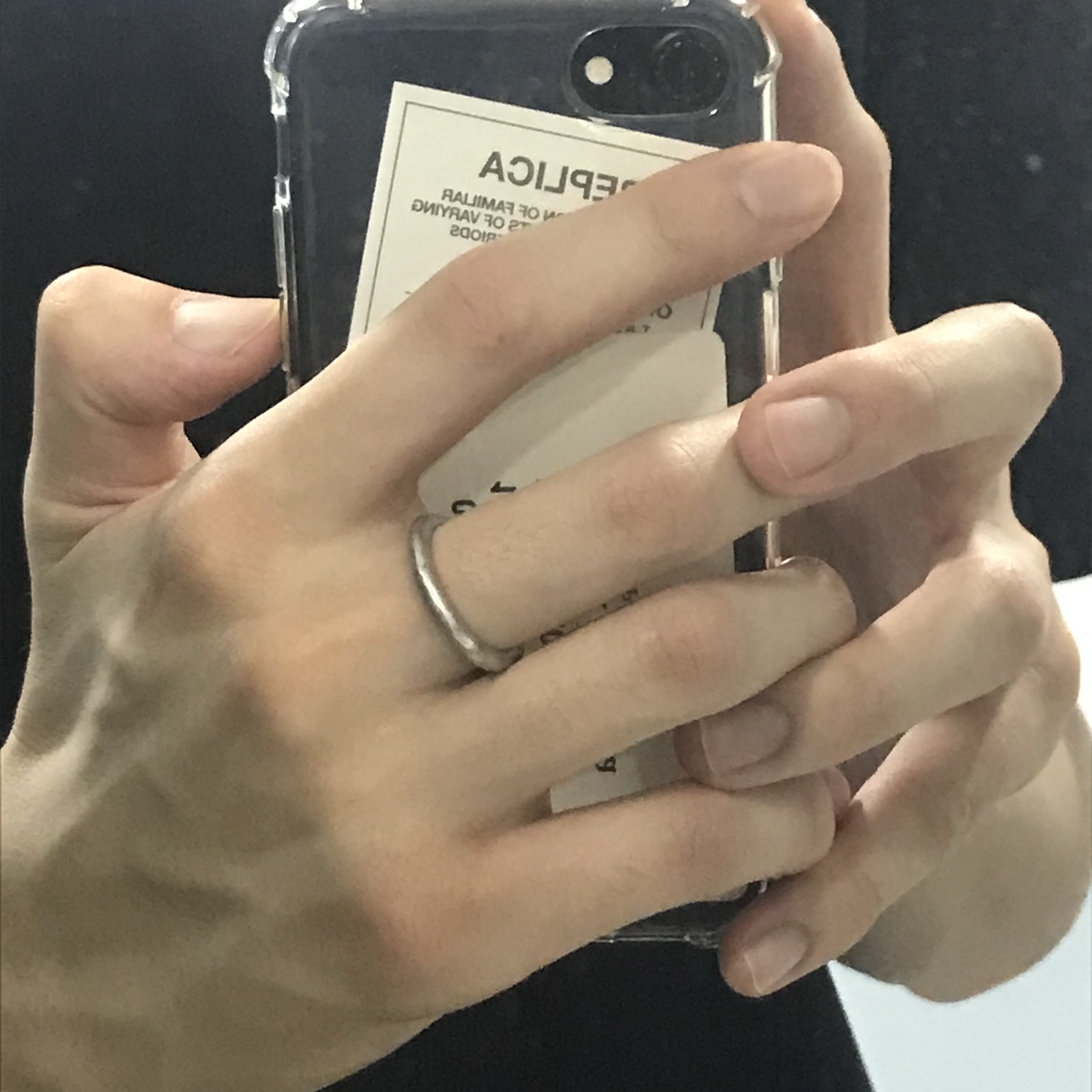 Millo Archive Rough Atypical Ring Silver 착용 스타일