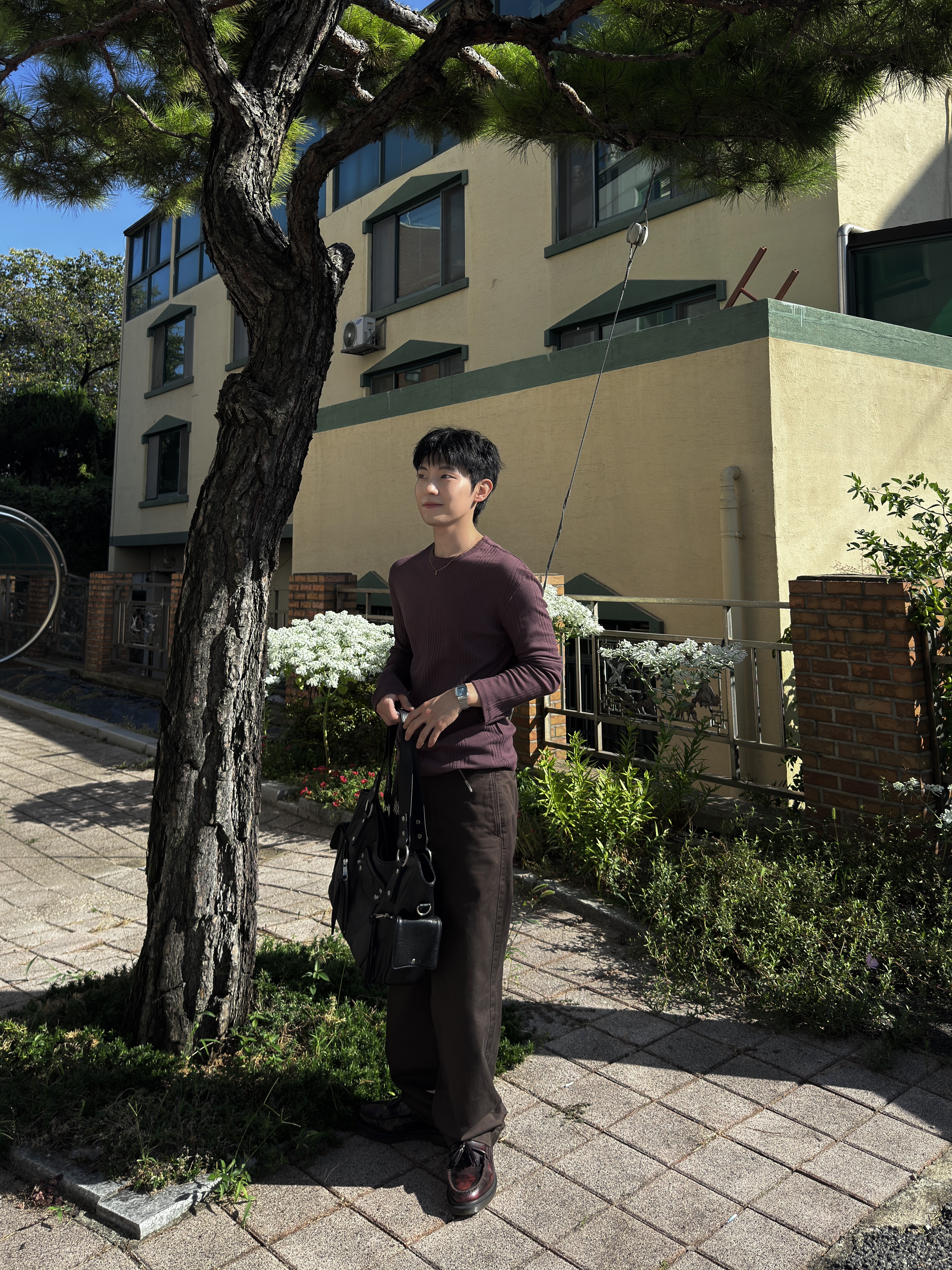 Uniqlo U Wide FIt Chino Pants Dark Brown, Millo Archive Utility Keyring Silver 착용 스타일 - 6