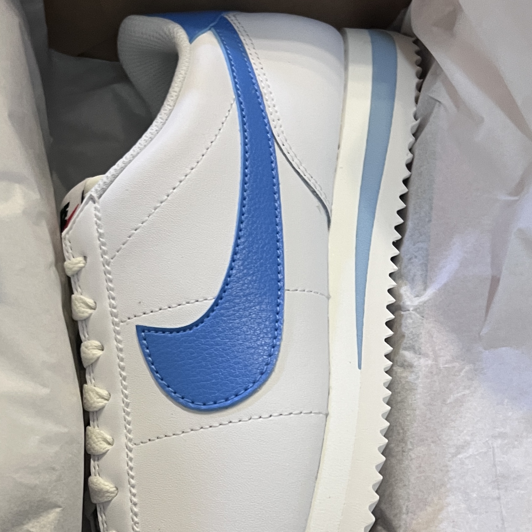 (W) Nike Cortez White University Blue 착용 스타일