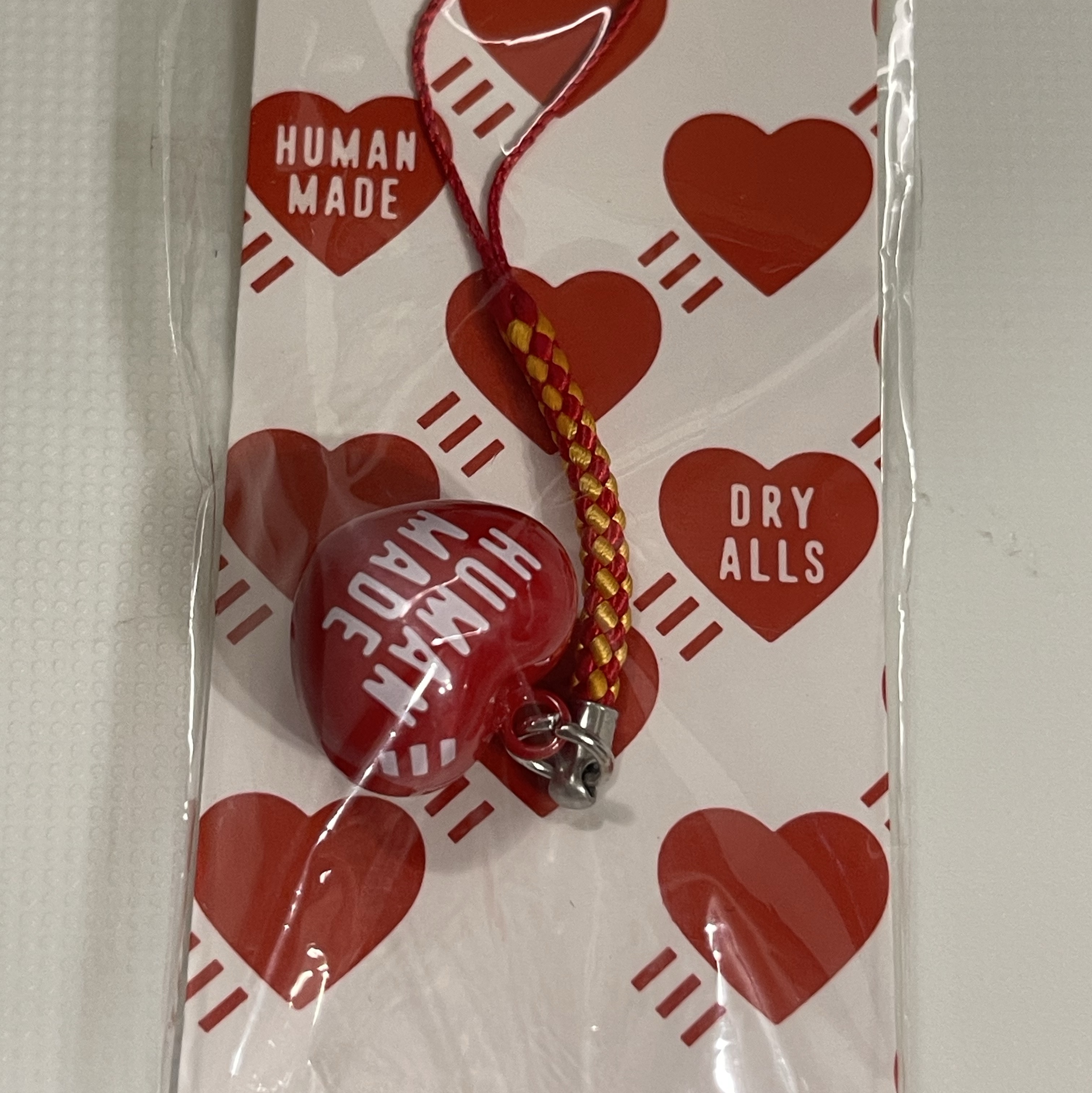 Human Made Heart Bell Strap Red 착용 스타일