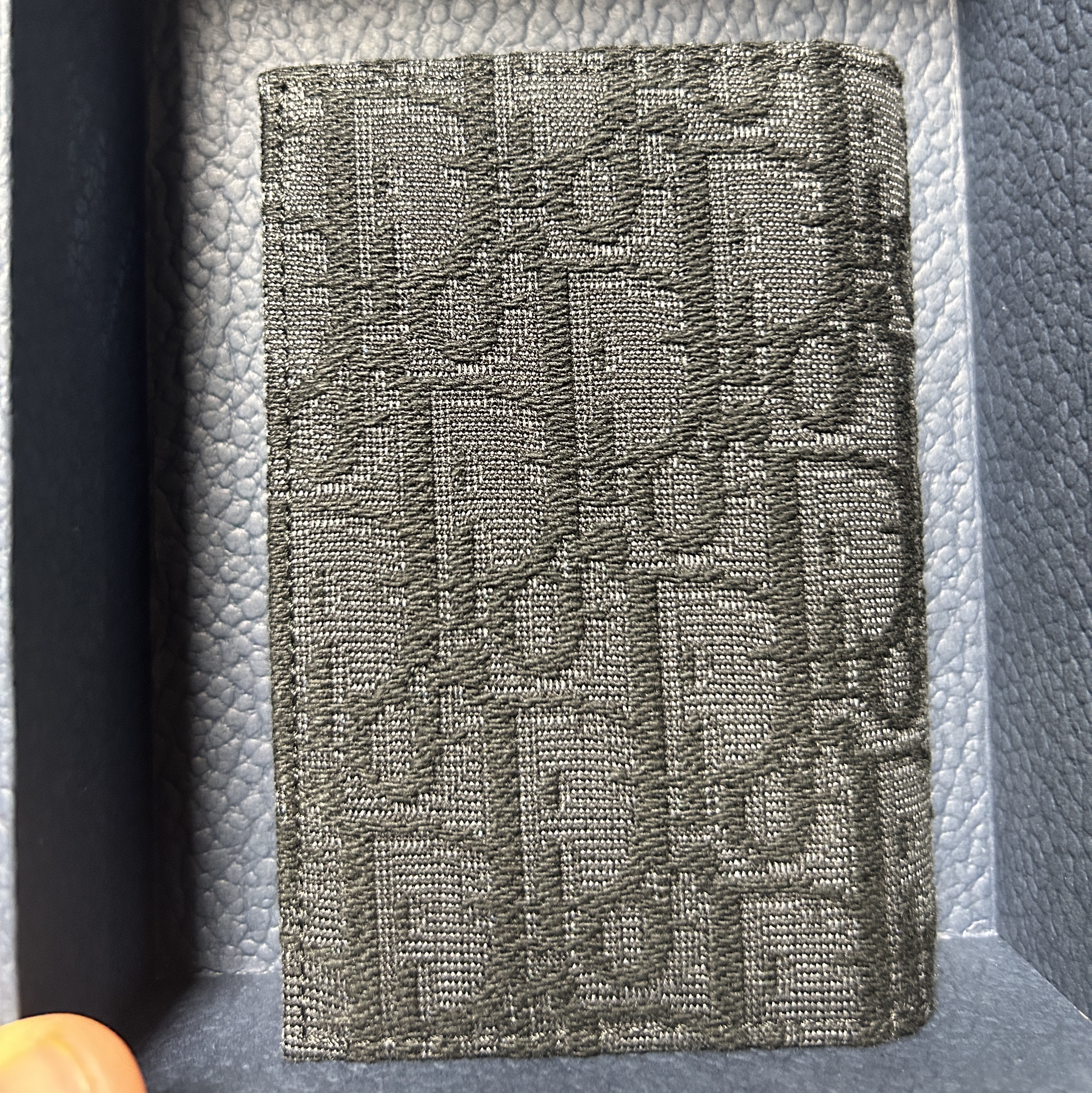 Dior Bi-Fold Card Holder Black Dior Oblique Jacquard 착용 스타일 - 2