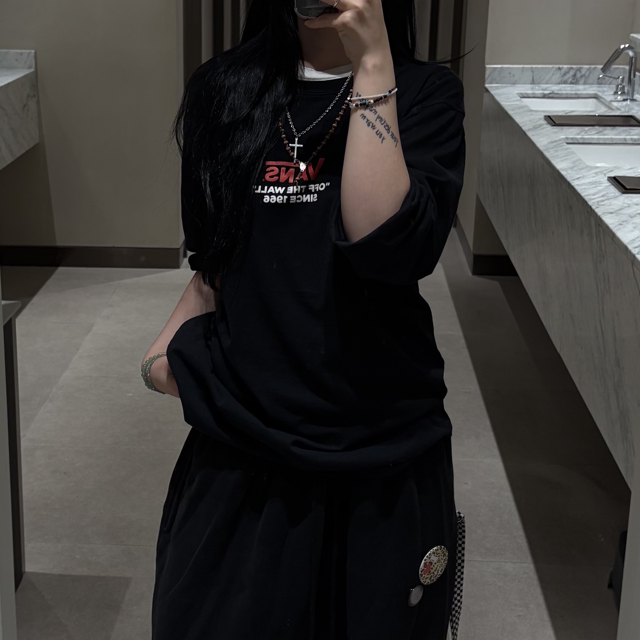 Vans x Dooly Seoul City Dooly Short Sleeve T-Shirt Black - Seoul Exclusive 착용 스타일 - 2