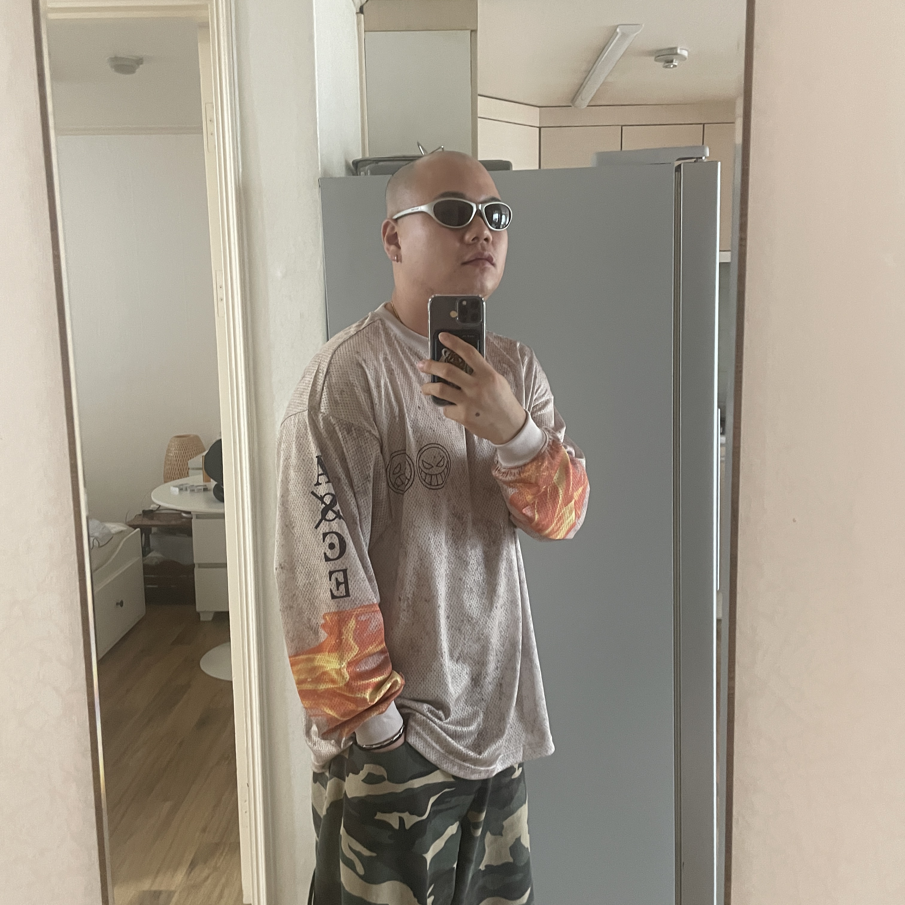 Montbell Trekking Glasses Silver Metallic Light Grey, [Last-Order] True Religion x One Piece Hiken No Mesh Long Sleeve Sand 착용 스타일 - 1