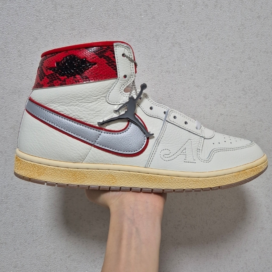 Jordan x Awake NY Air Ship PE SP Sail University Red 착용 스타일 - 1