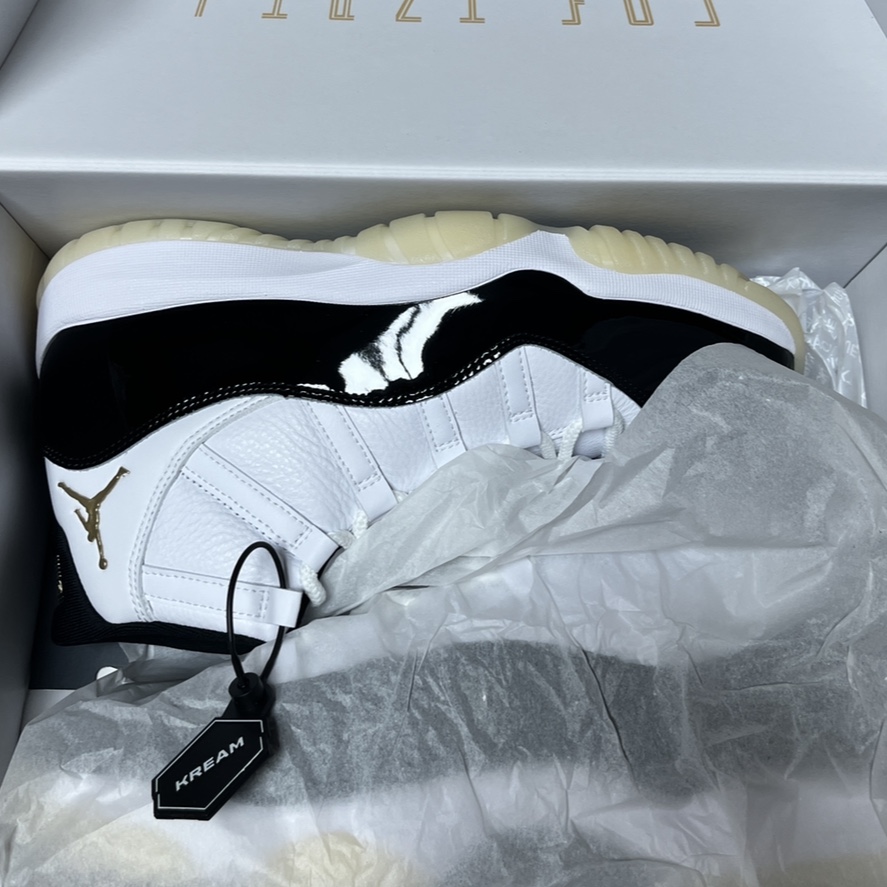 Jordan 11 Retro Gratitude 착용 스타일 - 1