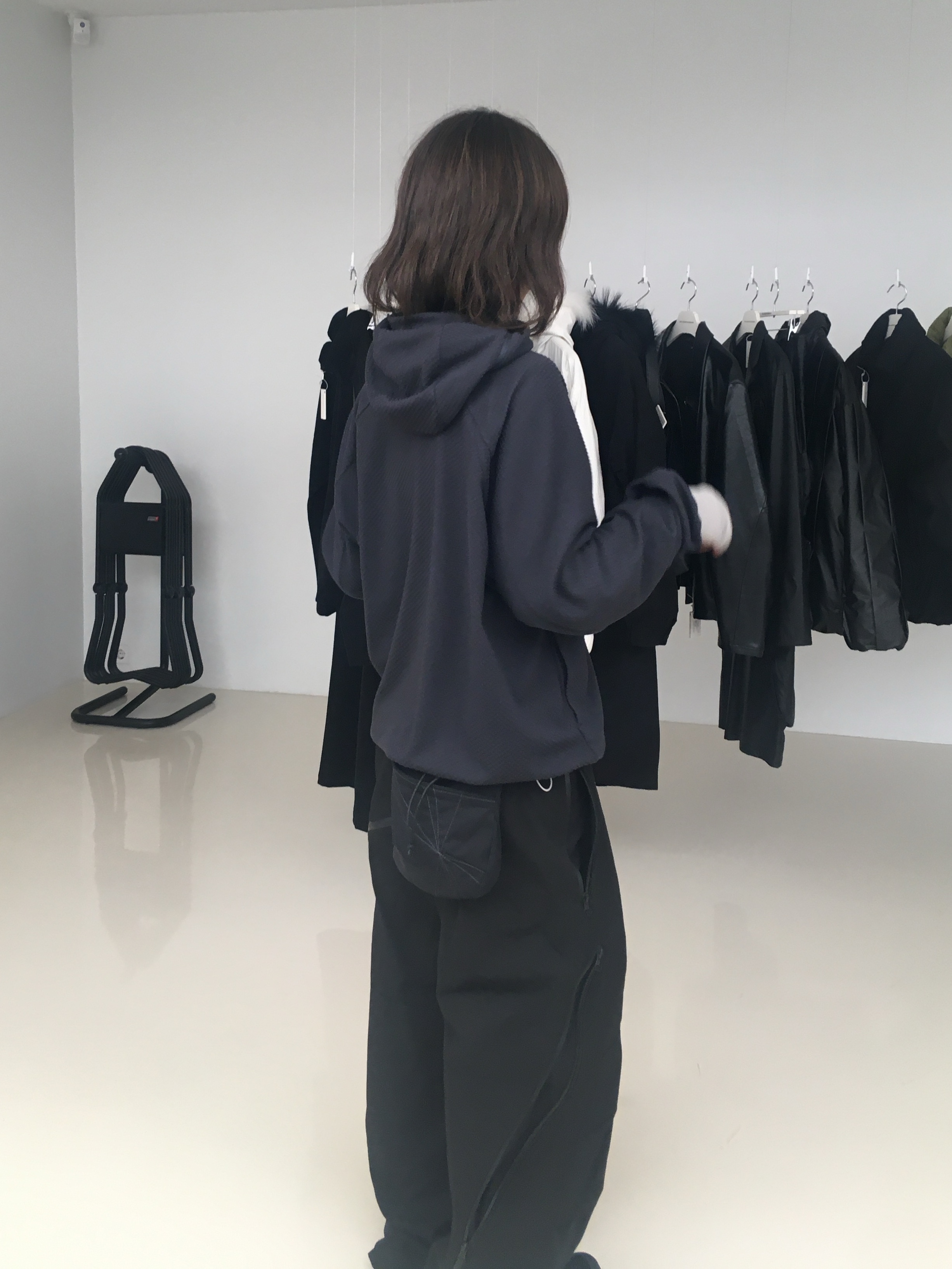Sansan Gear Varied Cross Bag Black - 25SS, Sansan Gear Varied Cross Bag Black 착용 스타일