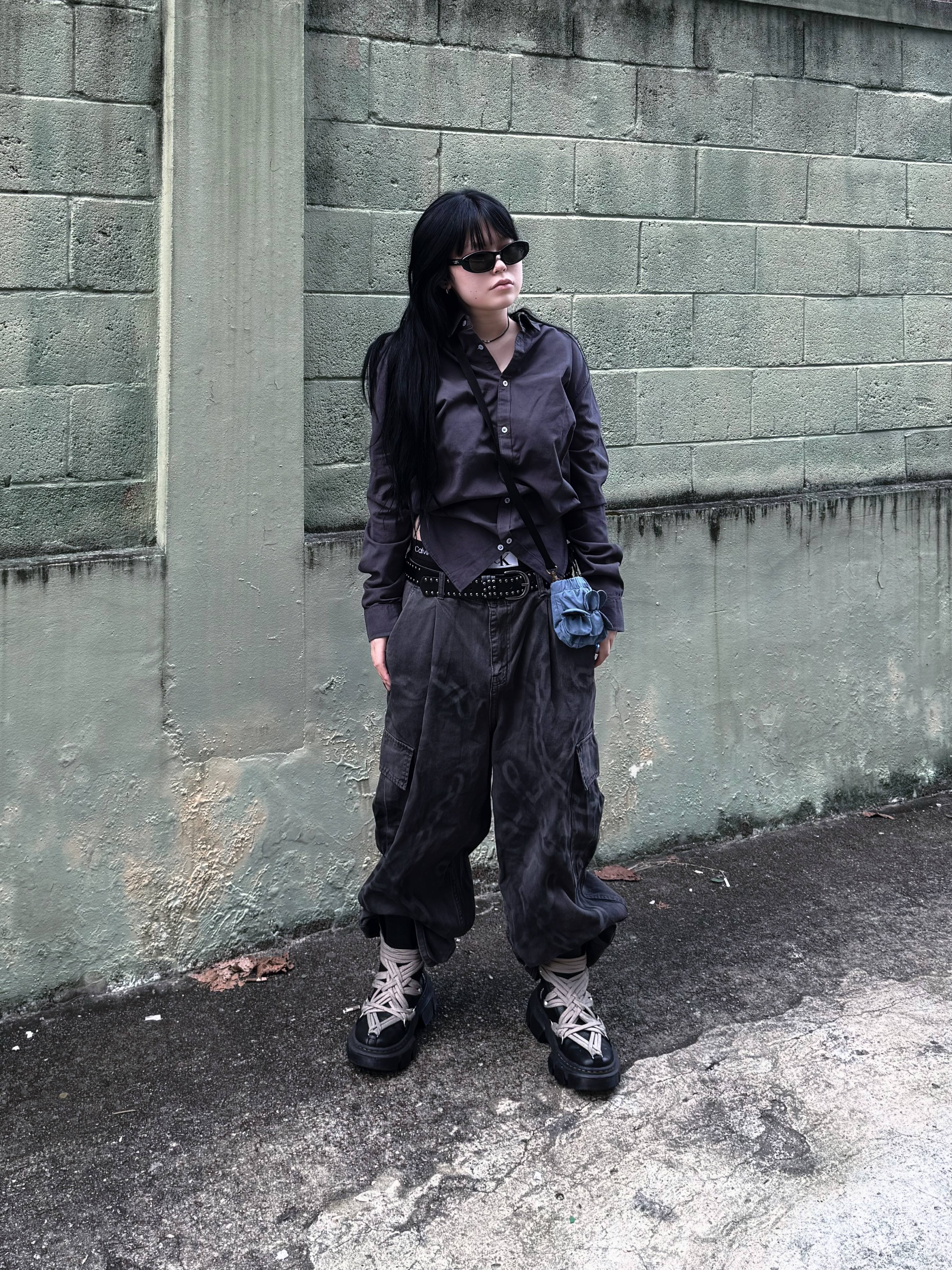 Dr. Martens x Rick Owens 1460 DMXL Megalace Black 착용 스타일 - 1