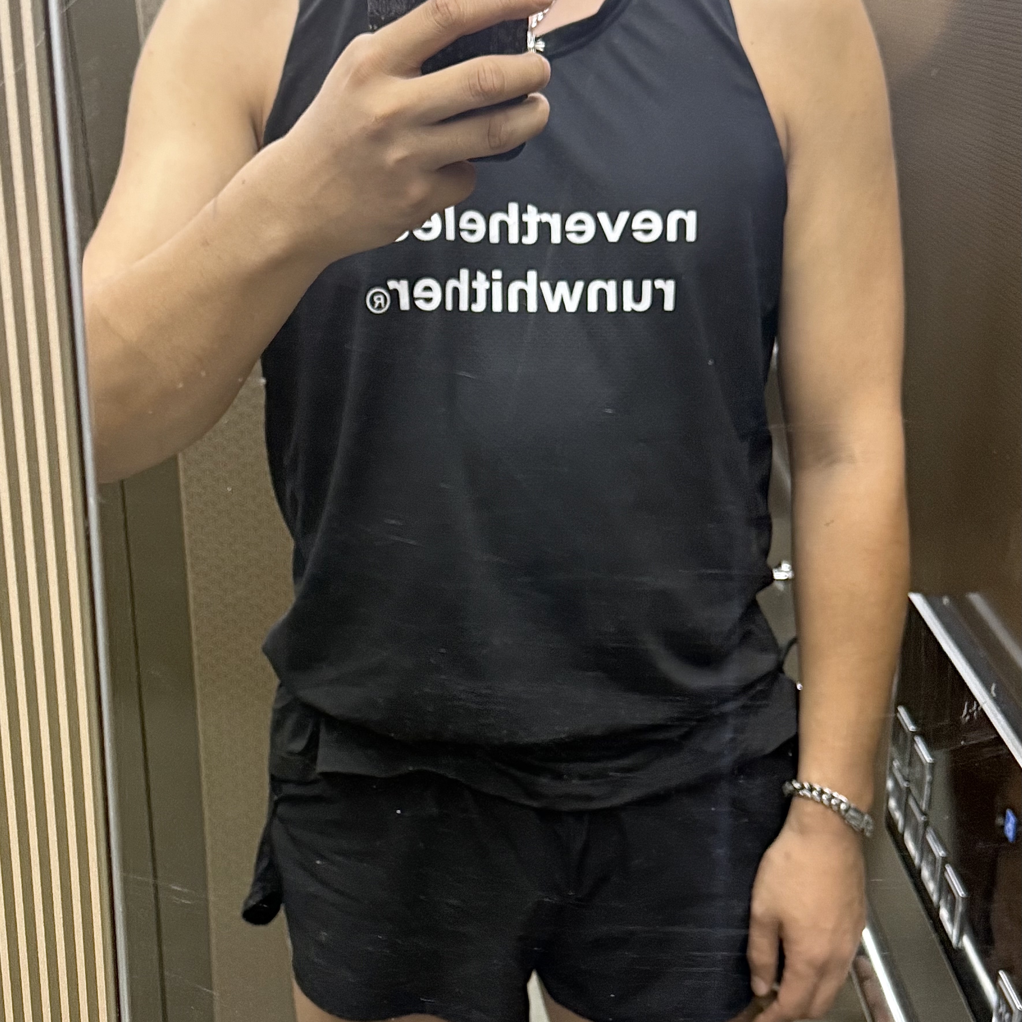 [KREAM 단독] runwhither 3inch Shorts Black, [KREAM 단독] runwhither Racing Singlet Black 착용 스타일 - 2