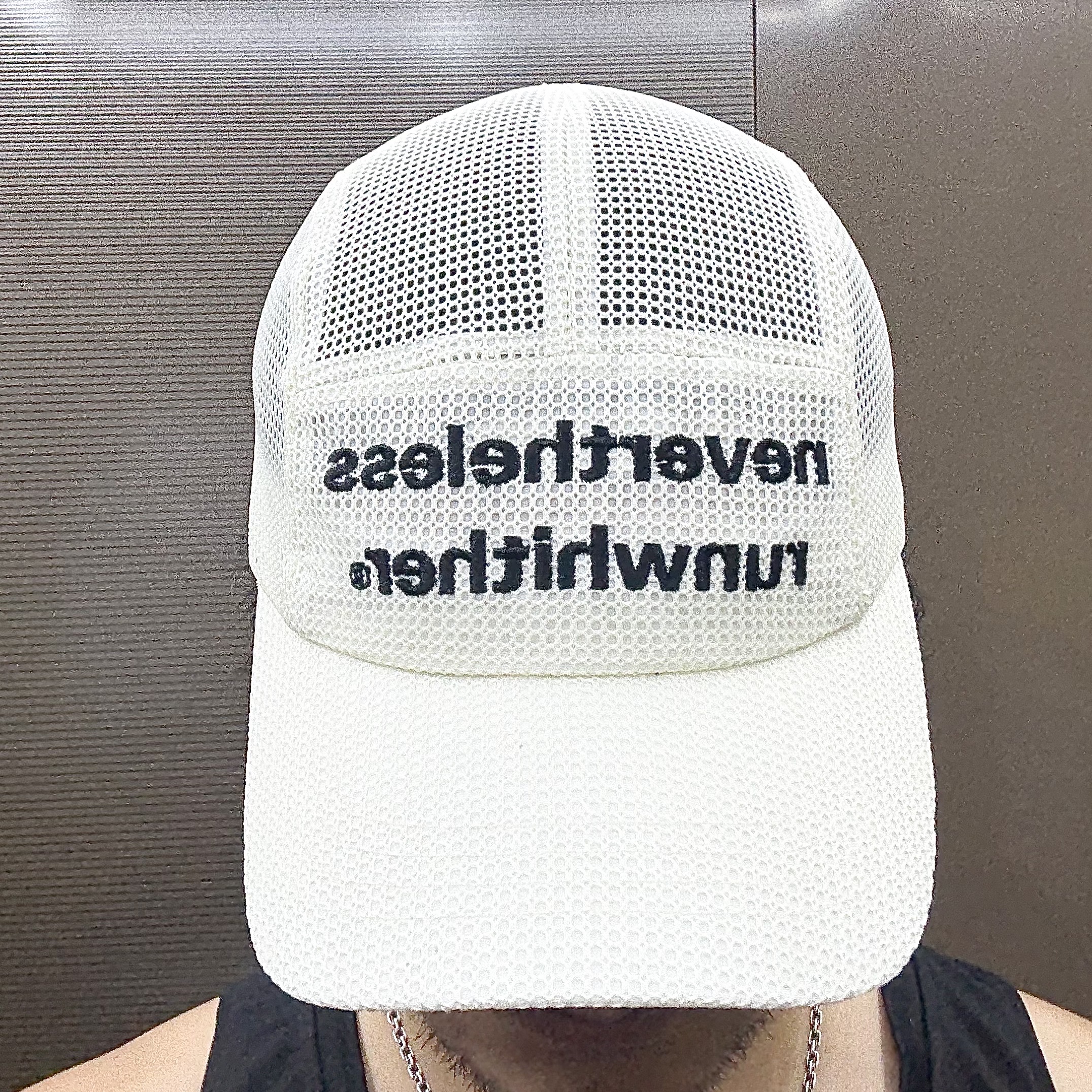 [KREAM 단독] runwhither Mesh Cap Ivory 착용 스타일