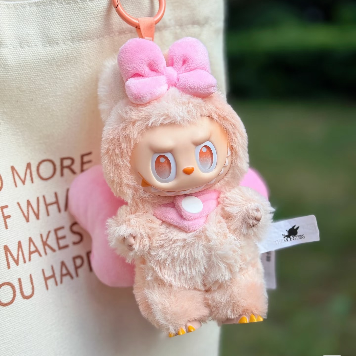Pop Mart Labubu The Monsters Highlight Series Happiness Keyring (Opened Case) 착용 스타일