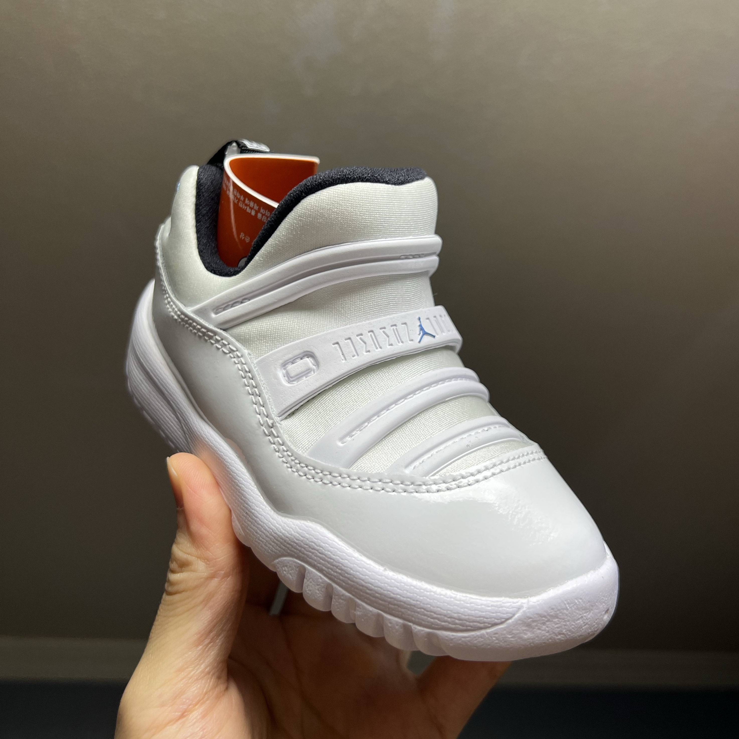 (TD) Jordan 11 Retro Little Flex Legend Blue 2024 착용 스타일