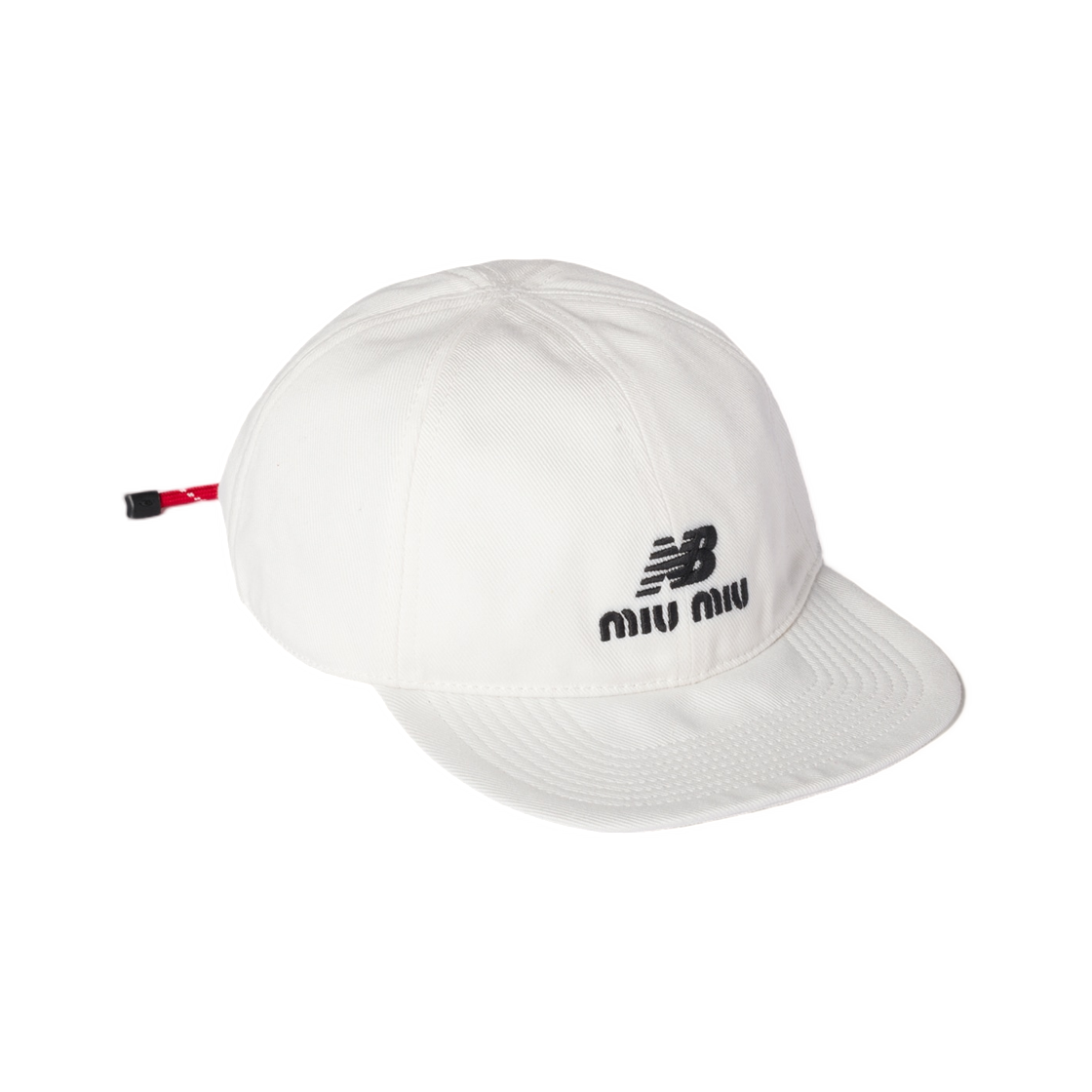 (W) 미우 미우 x 뉴발란스 데님 베이스볼 캡 화이트 레드((W) Miu Miu x New Balance Denim Baseball Cap White Red)