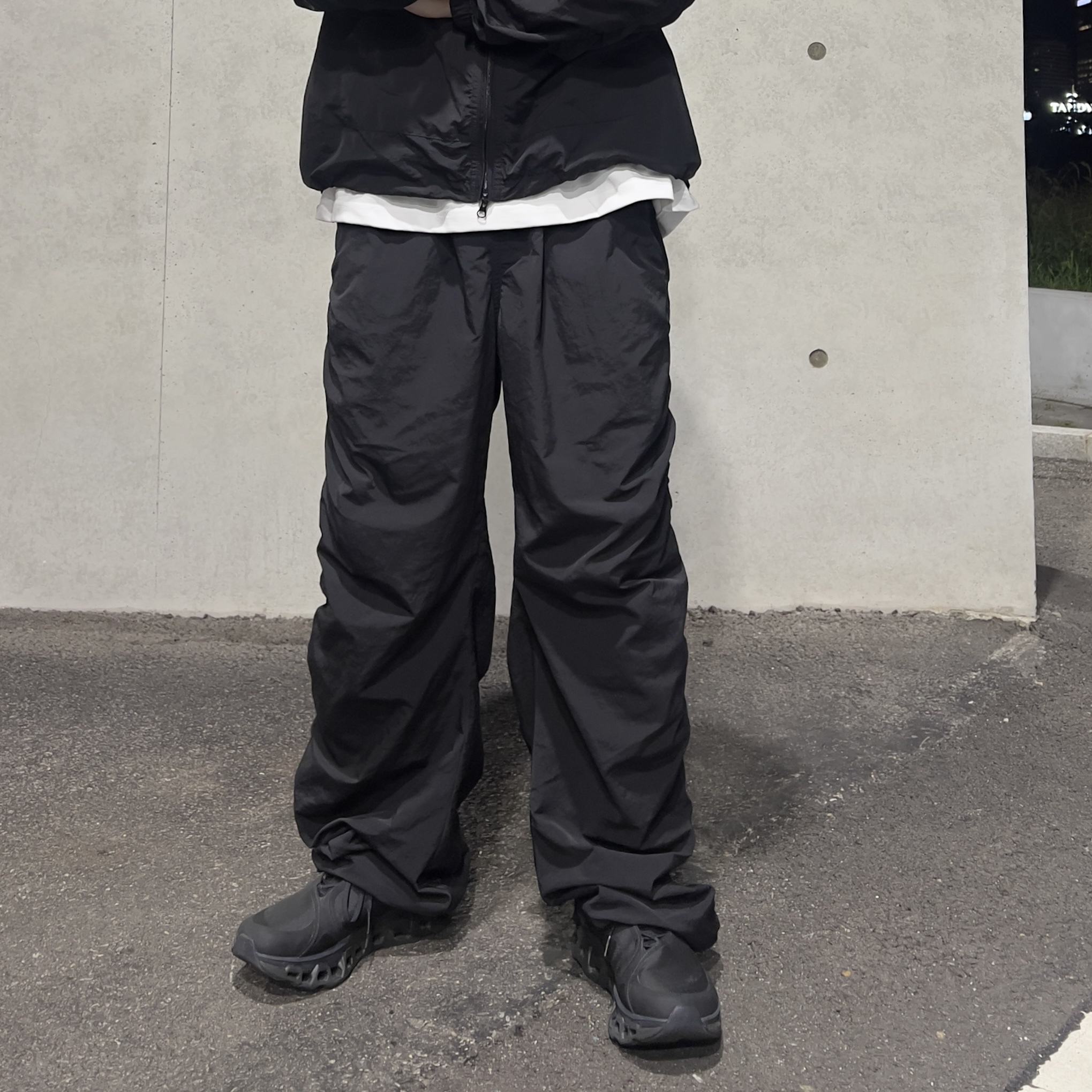 On Running x Post Archive Faction (Paf) Cloudmonster 2 Black Magnet 착용 스타일 - 2