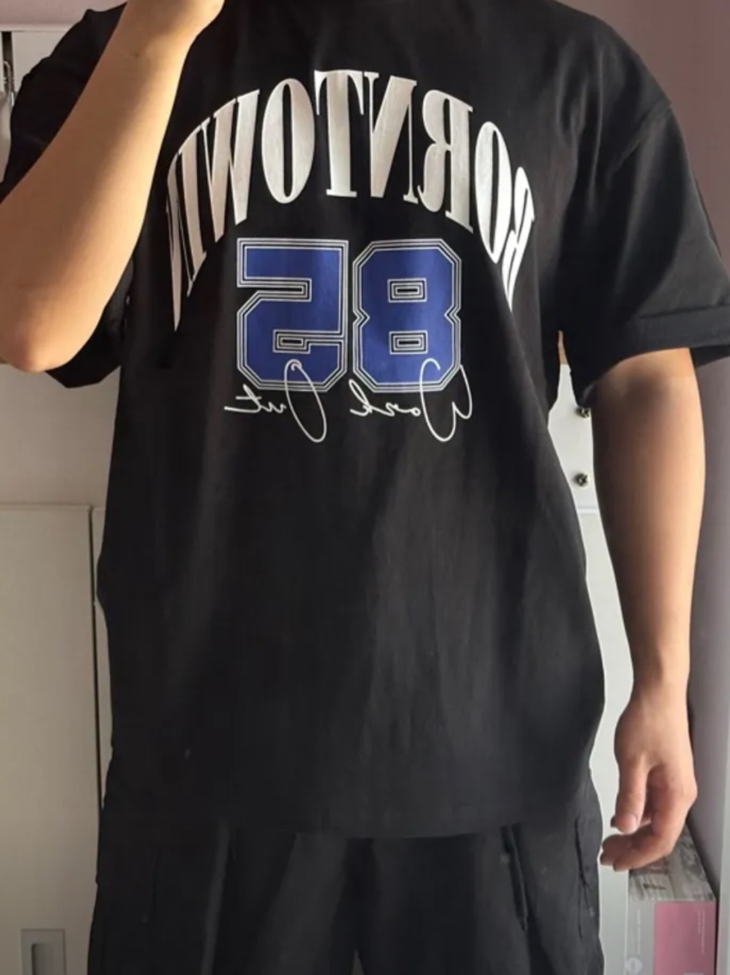 BORN TO WIN 85 Workout T-Shirts Black 착용 스타일