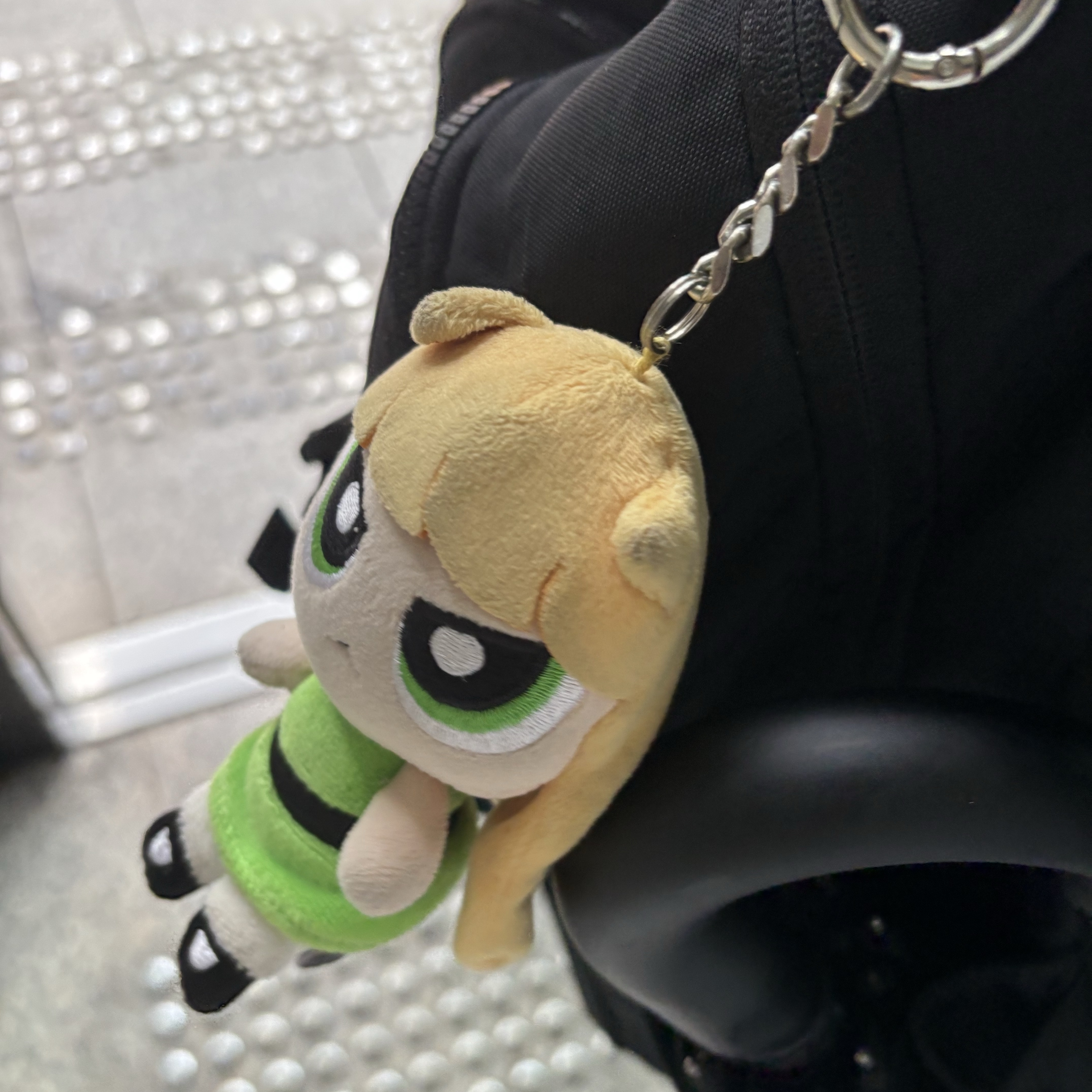 Newjeans x The Powerpuff Girls Bag Charm Haerin 착용 스타일