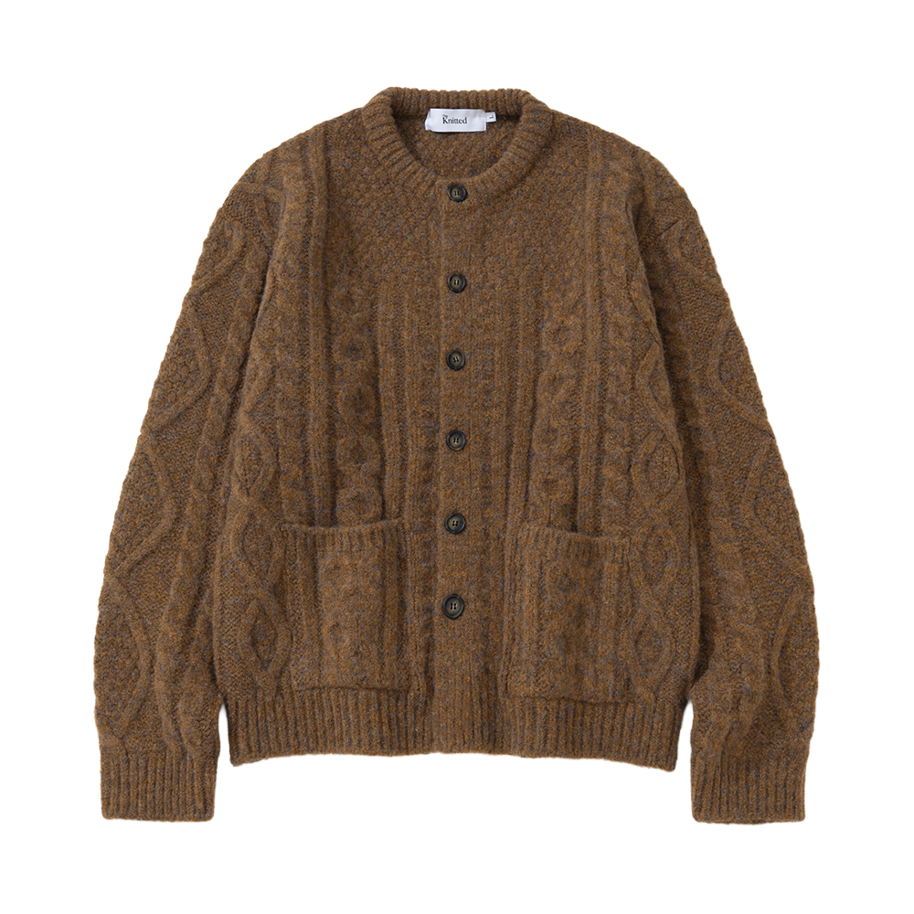 K25AWUCD07CA Knitted Bold Cable Round Knit Cardigan Camel