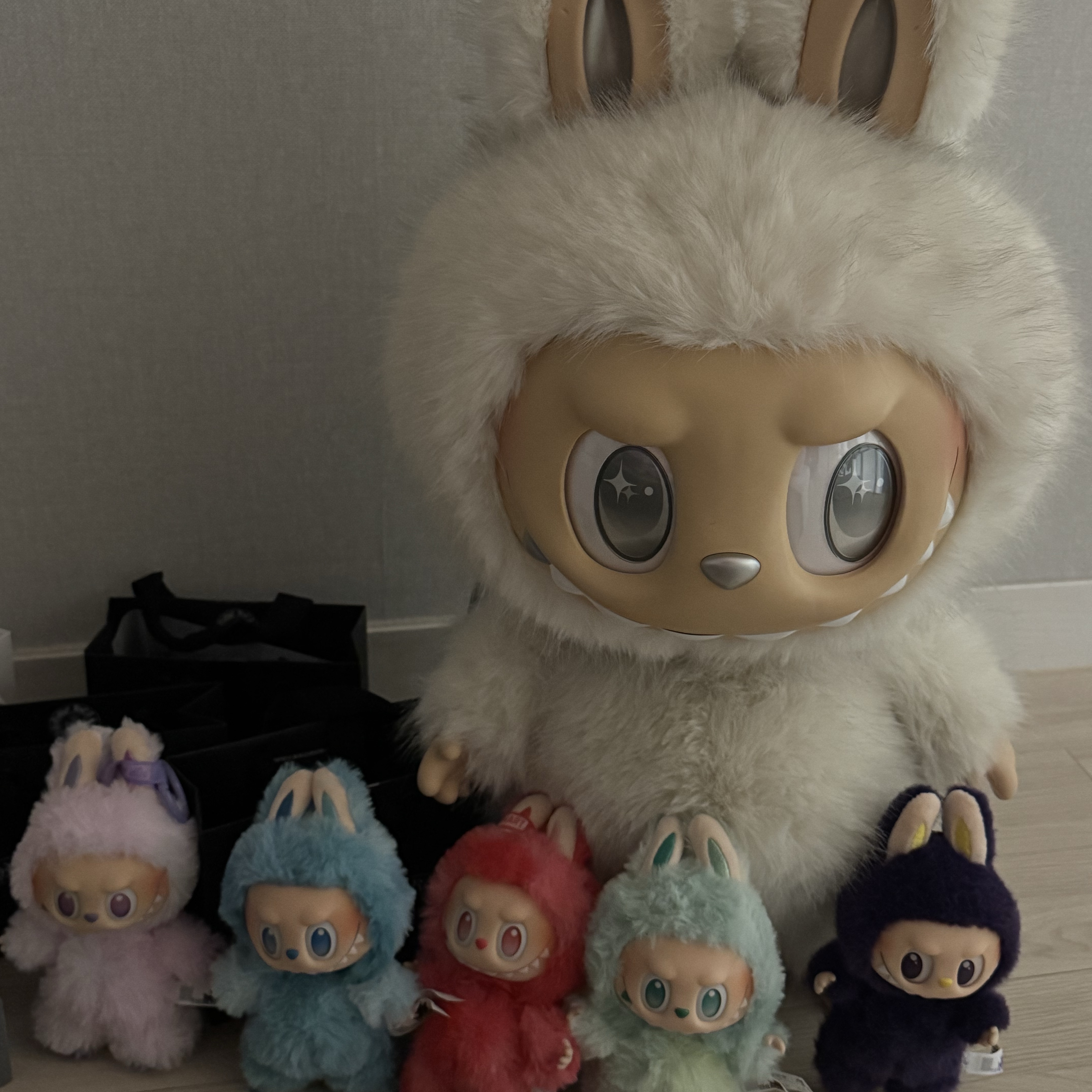 Pop Mart The Monsters Zimomo Angel In Clouds Vinyl Face Doll 착용 스타일 - 1