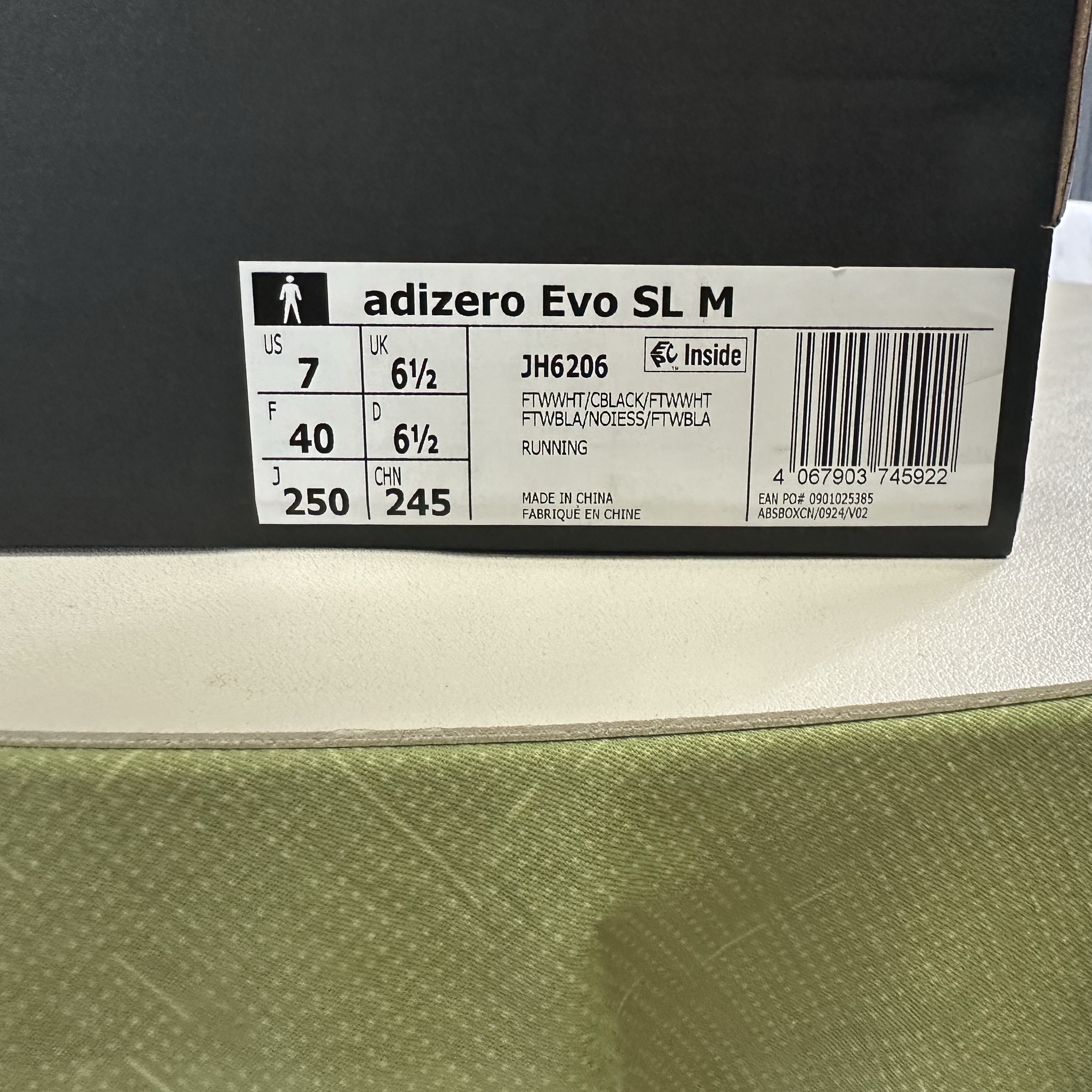 Adidas Adizero EVO SL Cloud White Core Black 착용 스타일 - 4
