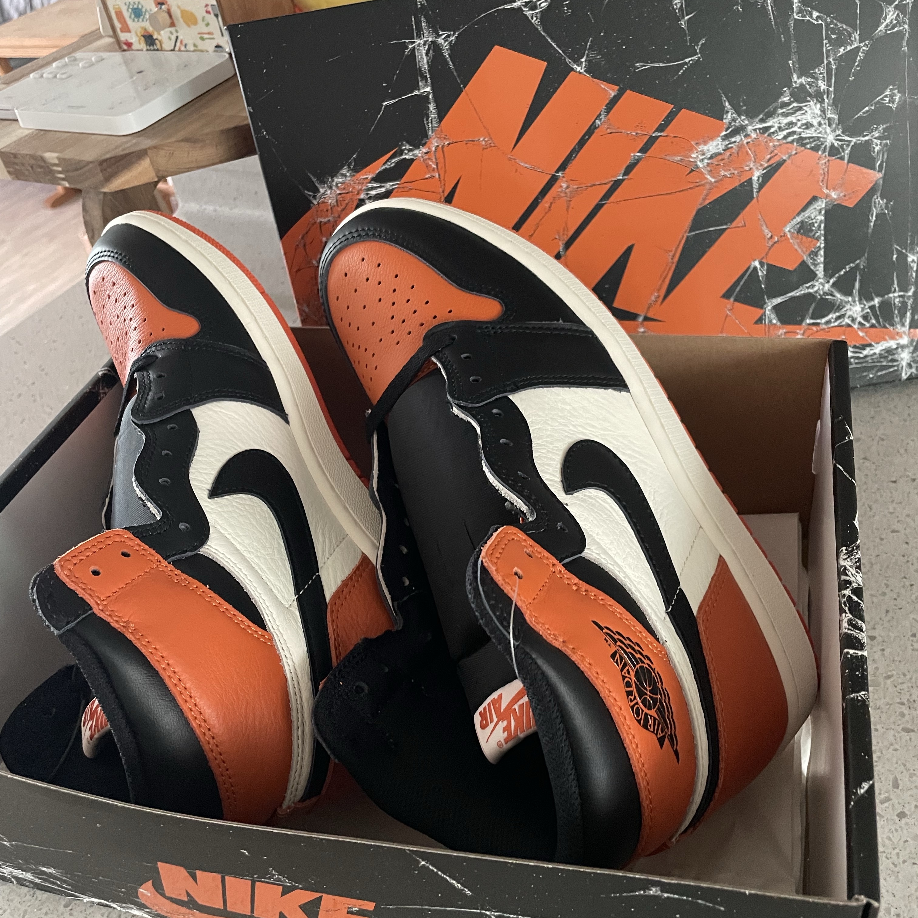 Jordan 1 Retro High OG Shattered Backboard, Jordan 1 Retro High OG Chicago 2022 착용 스타일 - 1