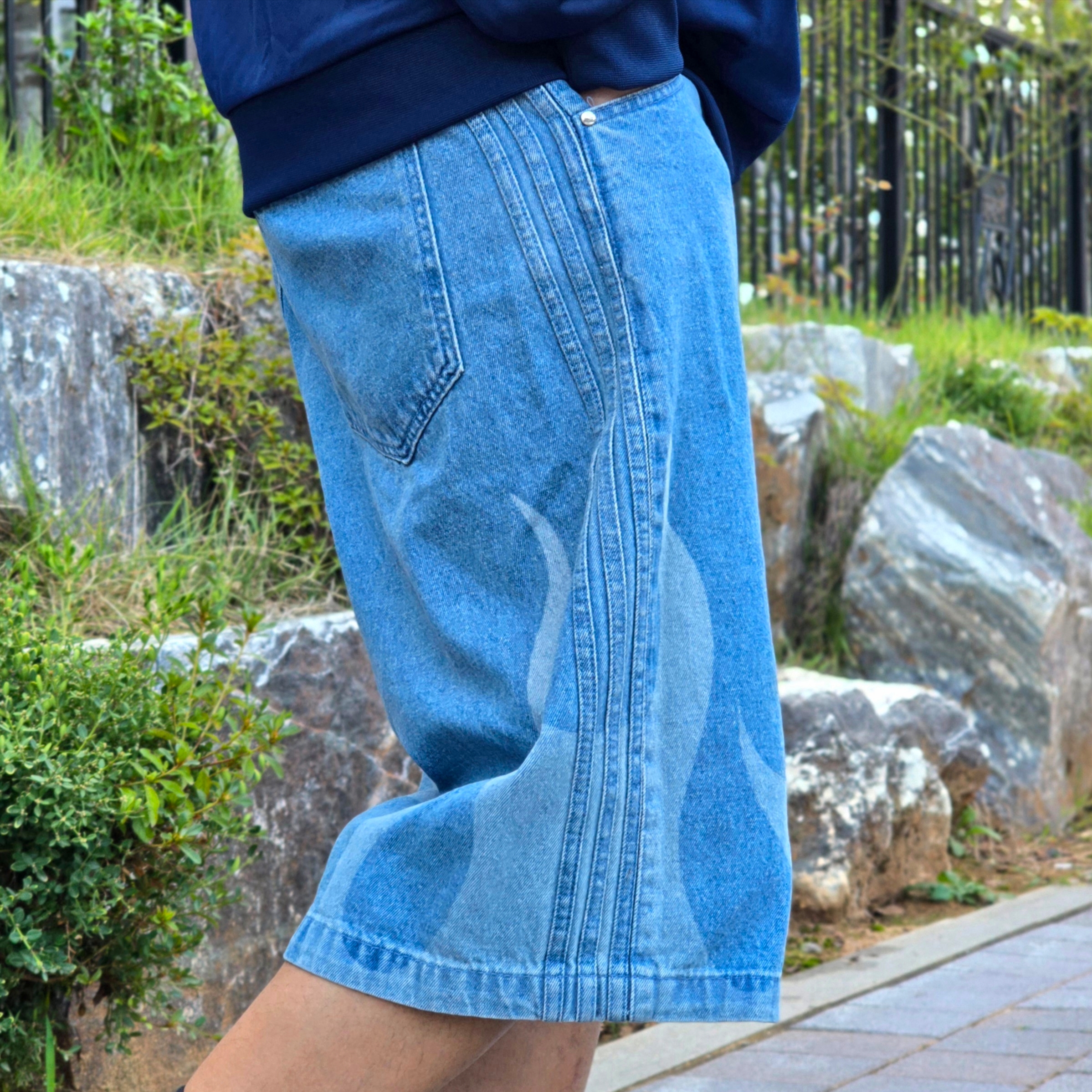 Adidas Flames Denim Shorts Blue - KR Sizing, Adidas Flames Denim Shorts Blue - US Sizing 착용 스타일 - 2