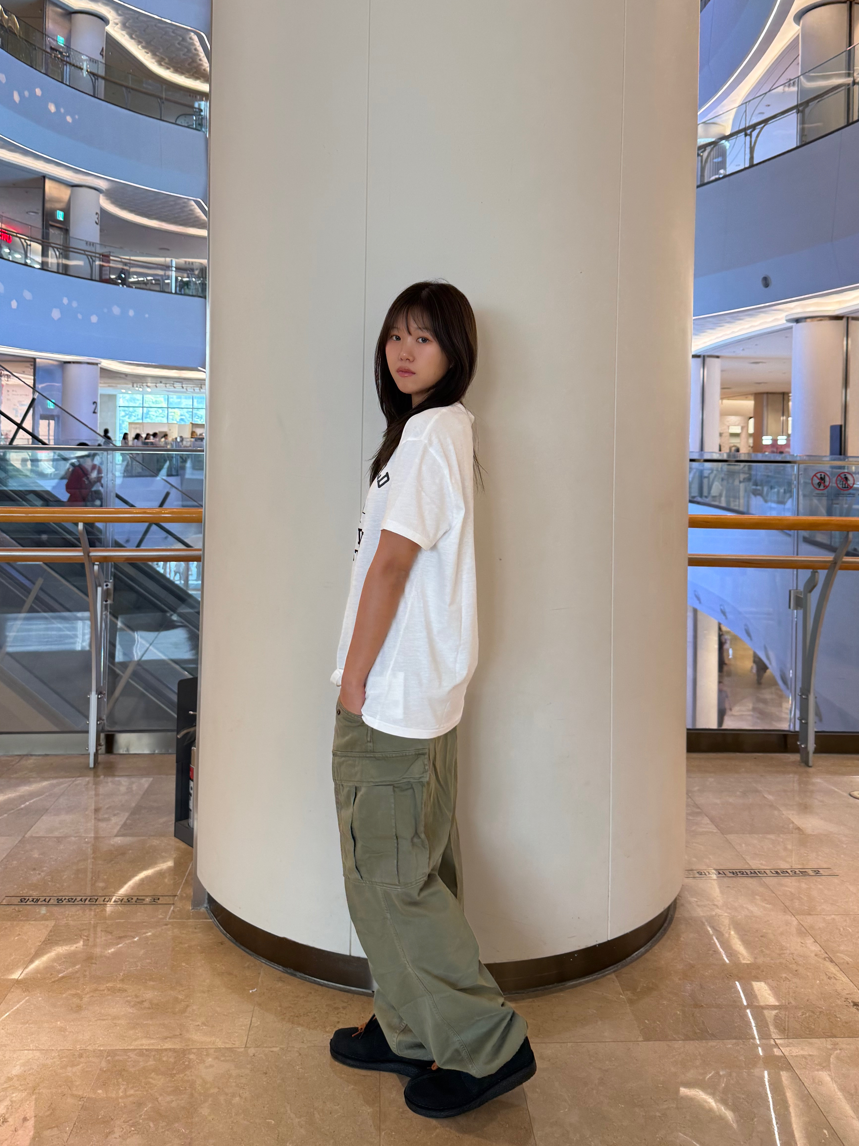 [KREAM Limited Edition The Trophy Fishing Club / 10%적립] Polo Ralph Lauren Canvas Wading Jacket Khaki - 25FW, [KREAM Limited Edition The Trophy Fishing Club / 10%적립] Polo Ralph Lauren Big Cargo Olive - 25FW 착용 스타일 - 3