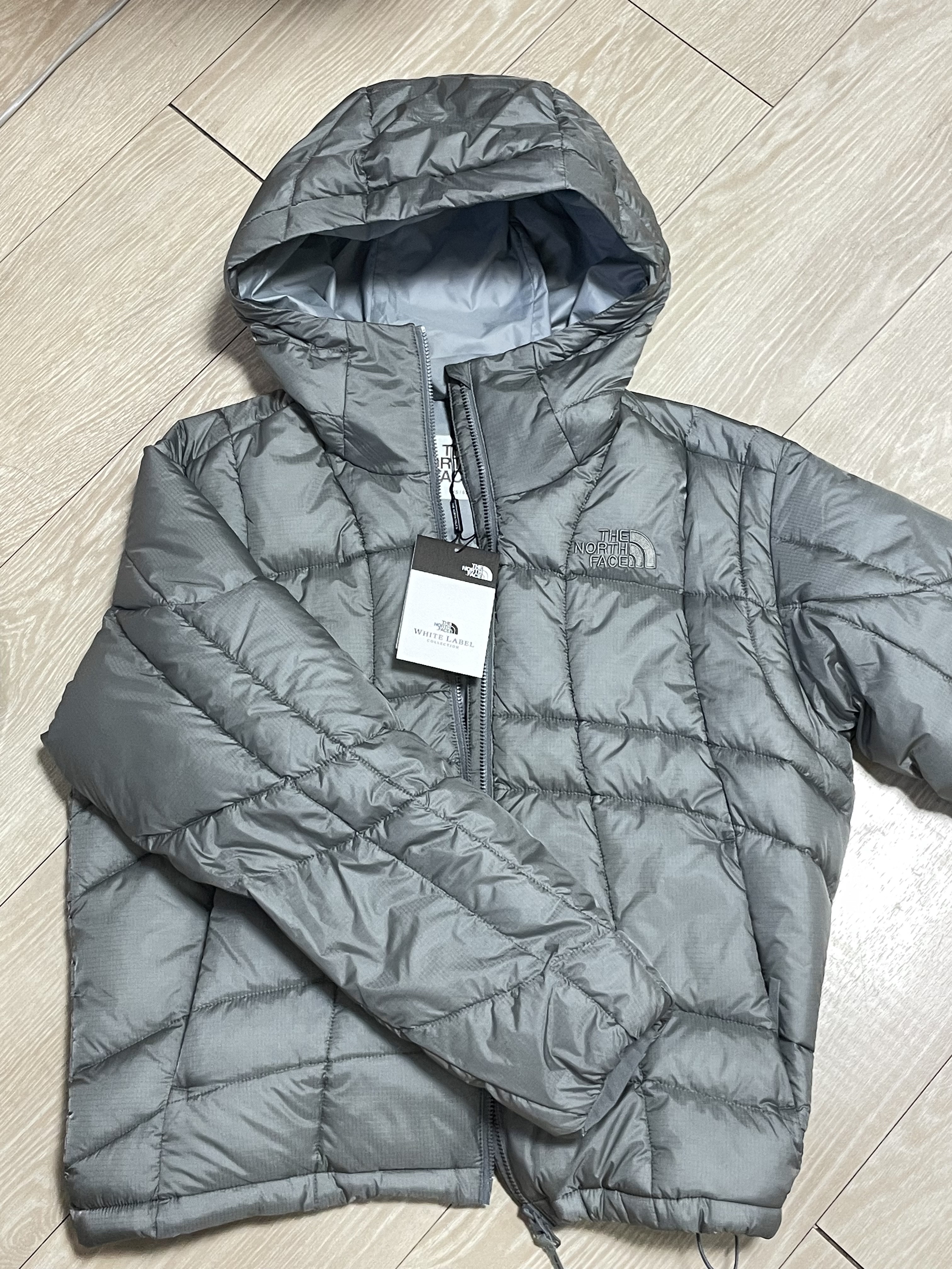 The North Face Wave LT On Jacket Gray 착용 스타일 - 2