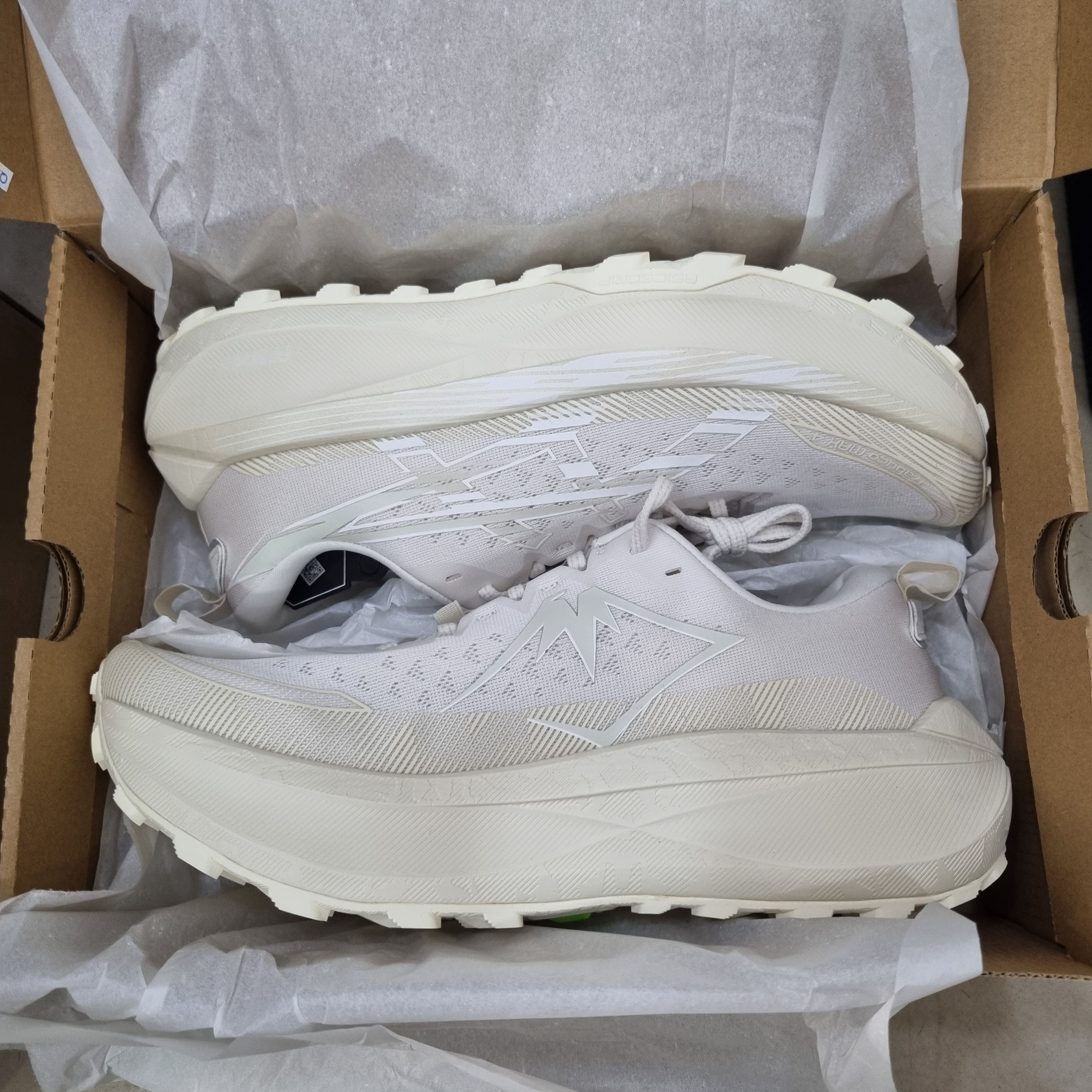 Asics Trabuco Max 4 Cream White 착용 스타일 - 2