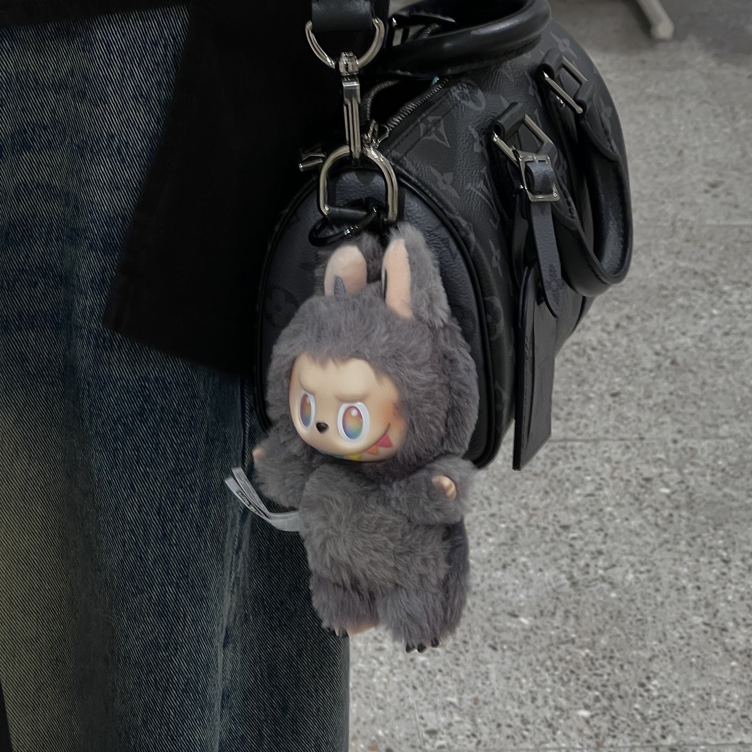 Pop Mart Labubu The Monsters Highlight Series ID Keyring (Opened Case) 착용 스타일 - 1