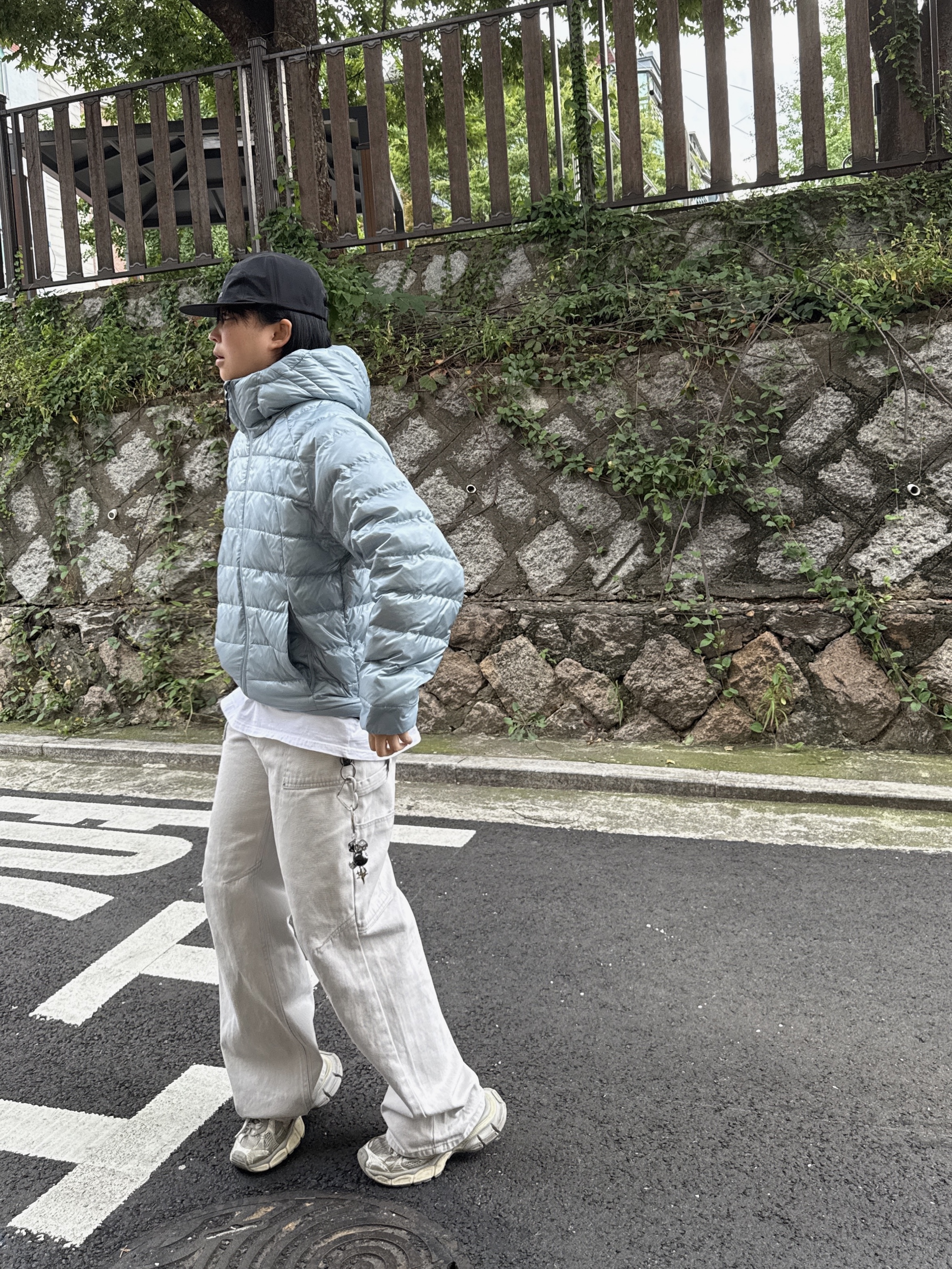 Musinsa Standard Iron Light Down Jacket Light Blue, (W) Balenciaga 3XL Sneakers Light Beige 착용 스타일 - 1