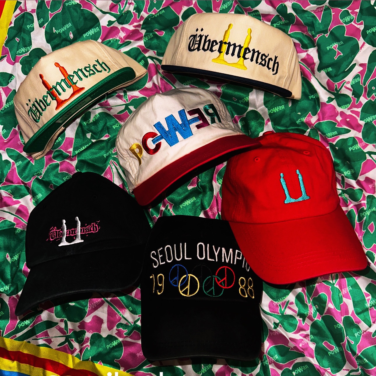G-DRAGON Ubermensch Unstructured Snapback Hat Natural Navy, G-DRAGON Ubermensch Unstructured Snapback Hat Natural Green 착용 스타일