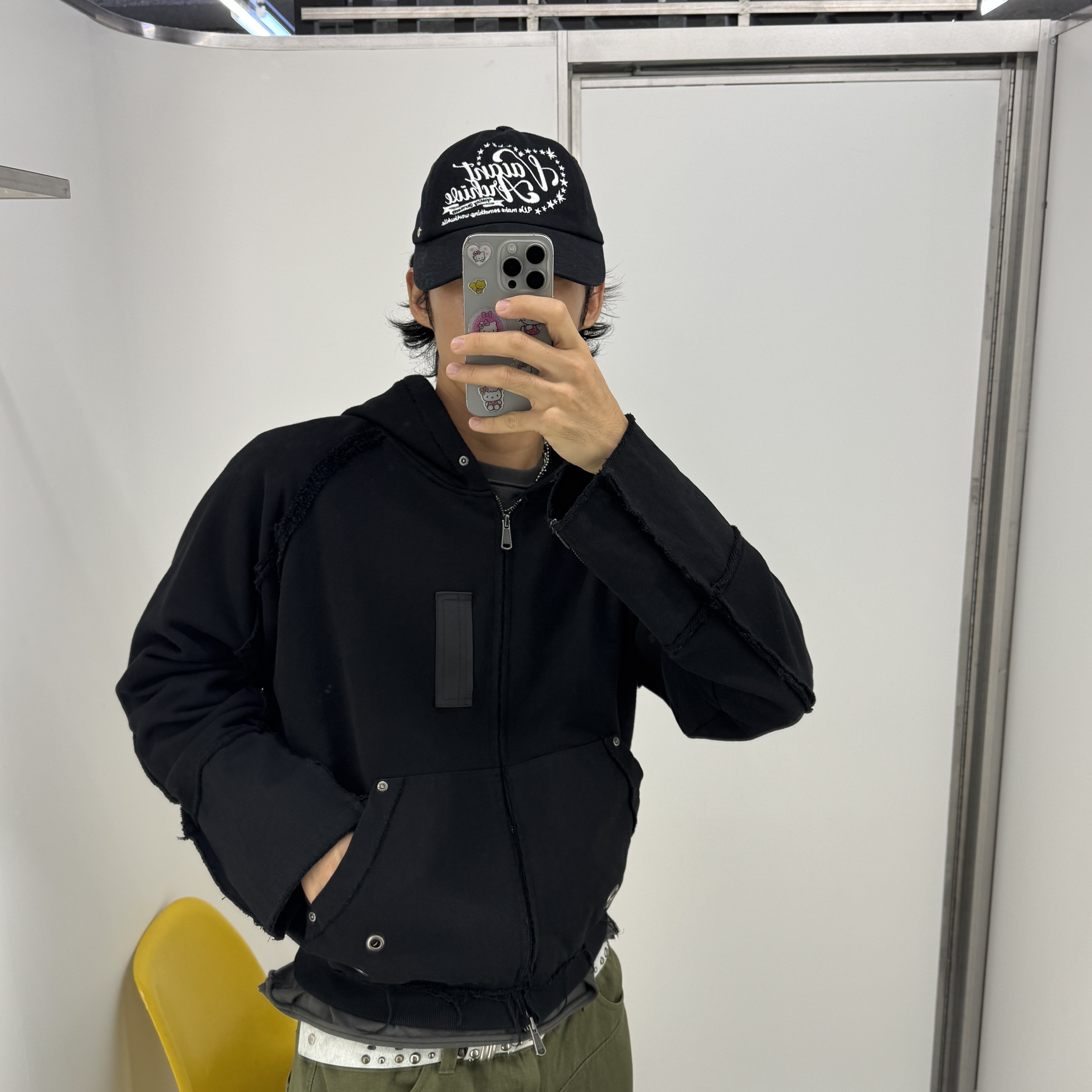 Vacant Archive Men Hank Hoodie Zip-Up Black, Vacant Archive Men Hank Hoodie Zip-Up Khaki 착용 스타일